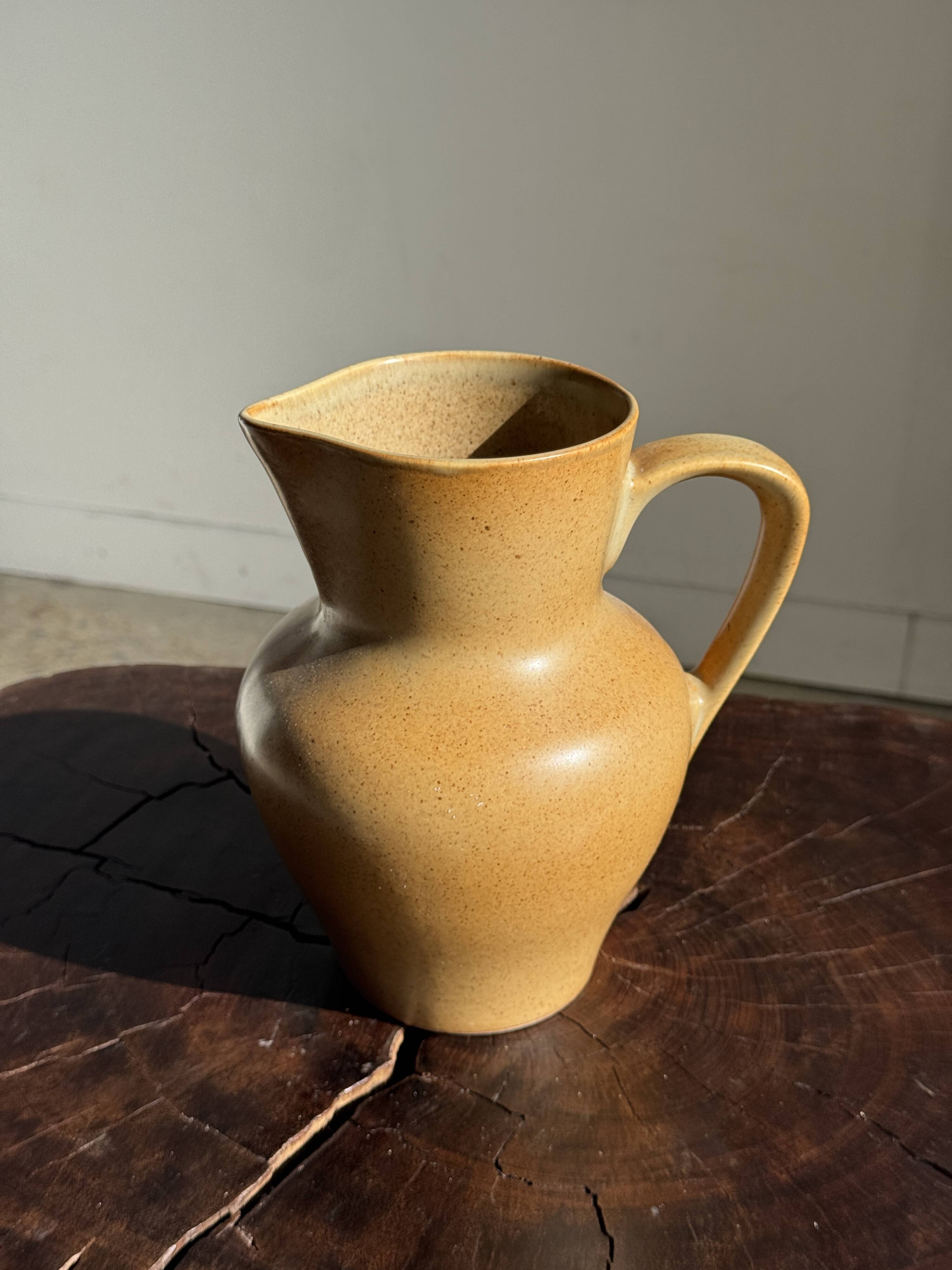 Grande carafe boule en grès orange H20