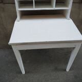 Patinated desk in fir