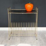 Sellette ranges vinyls in metal