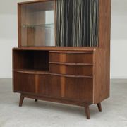 Buffet vaisselier U372/386 B.Landsman et H.Nepozitek pour Jitona 1960