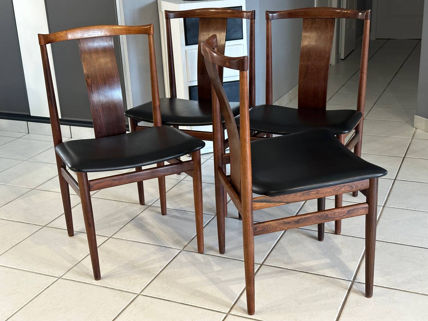 Set of 4 rosewood chairs designed by Henning Sorensen, Denmark, 1960.