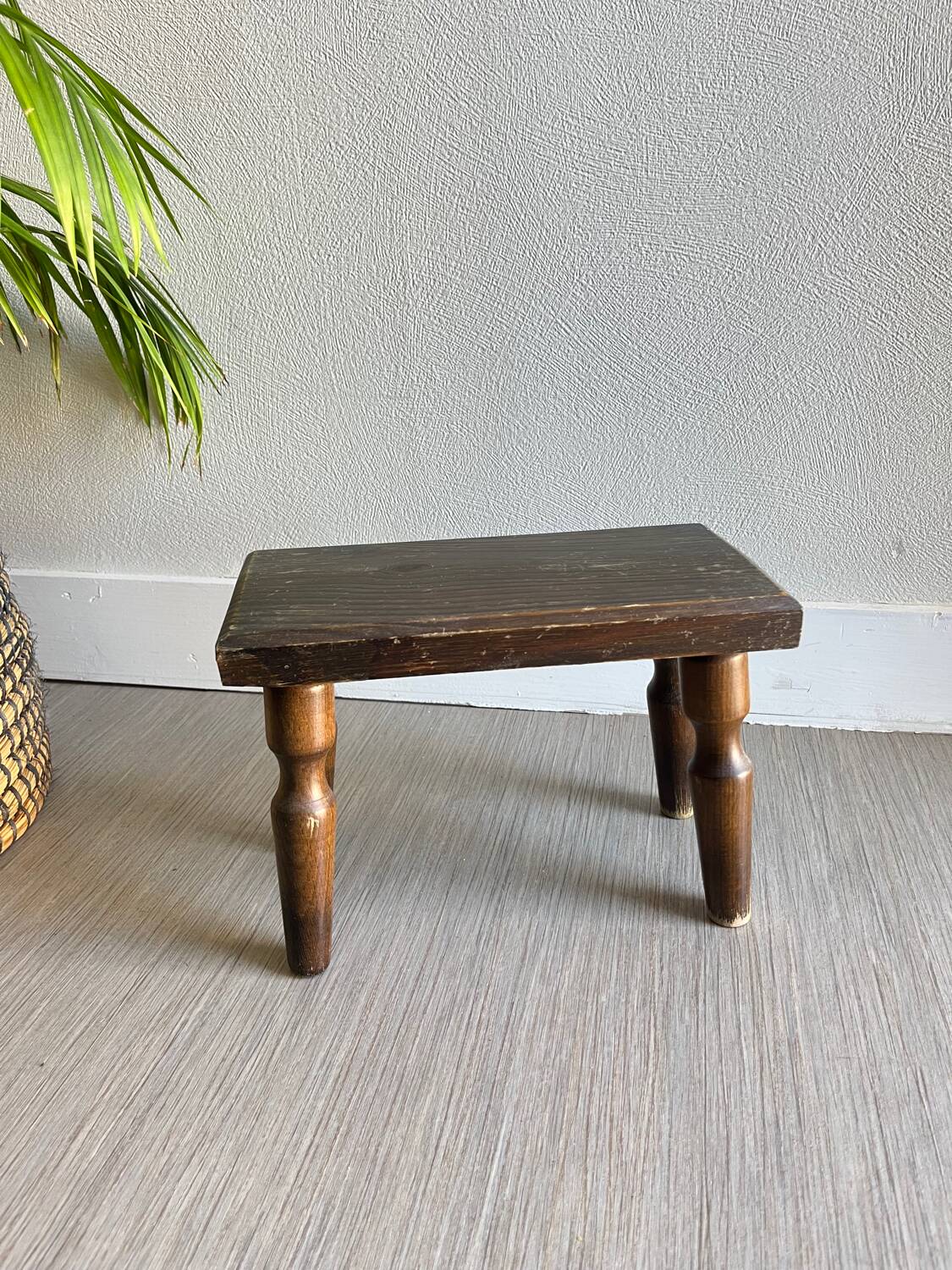 Wooden stool / bench / step stool