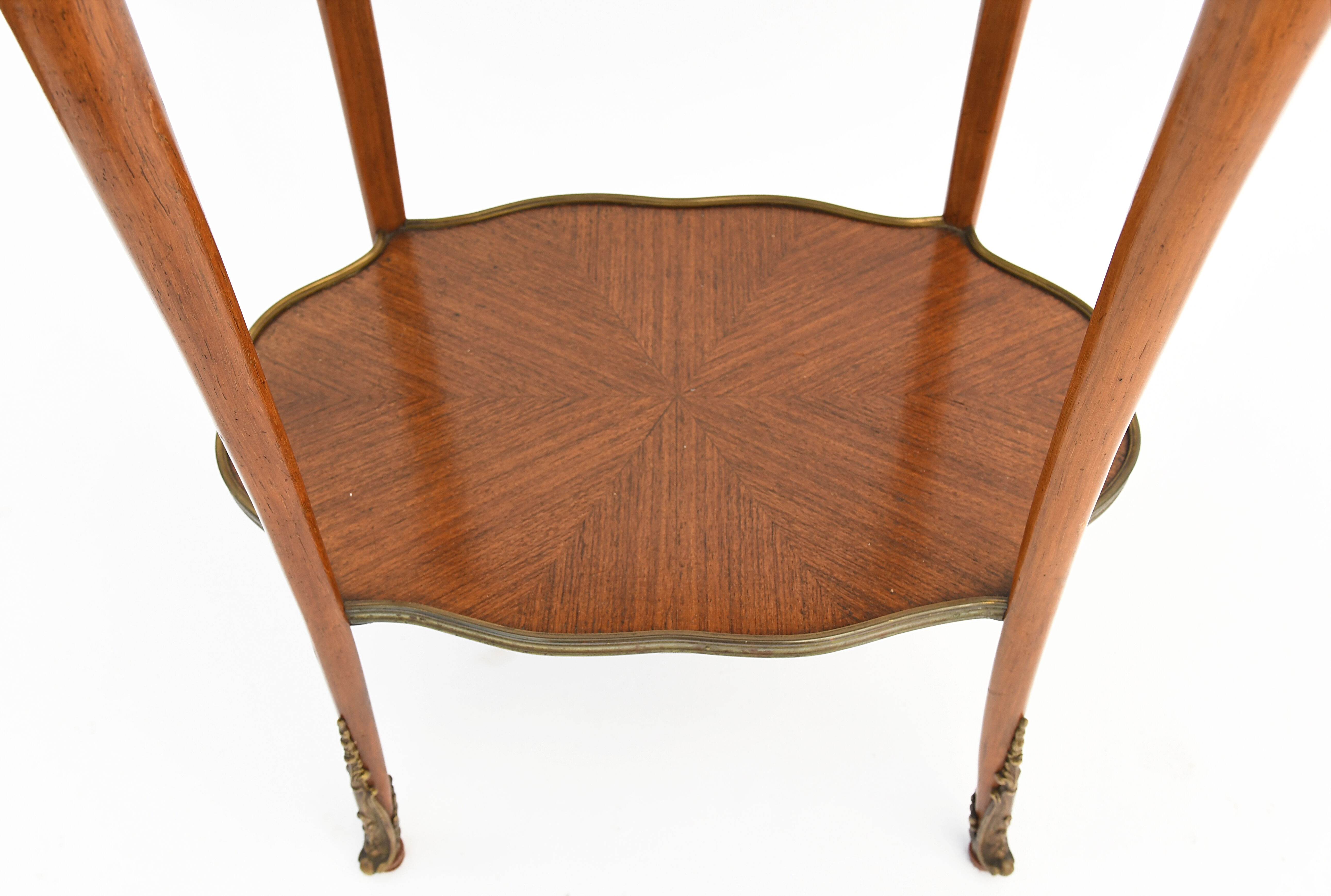 Louis XV style pedestal table in marquetry