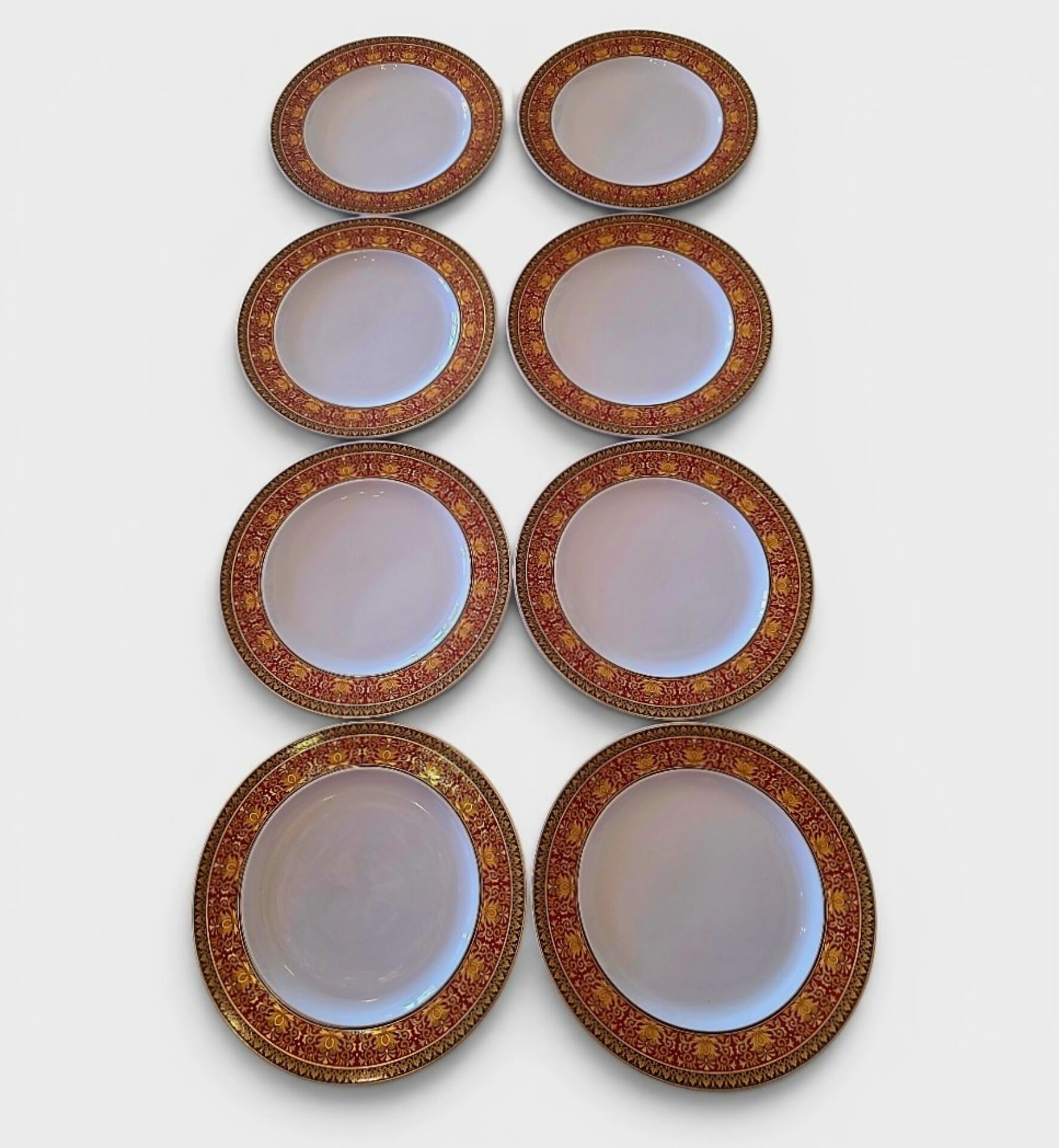 Suite de 8 assiettes "Medusa Red" – Rosenthal meets Versace​