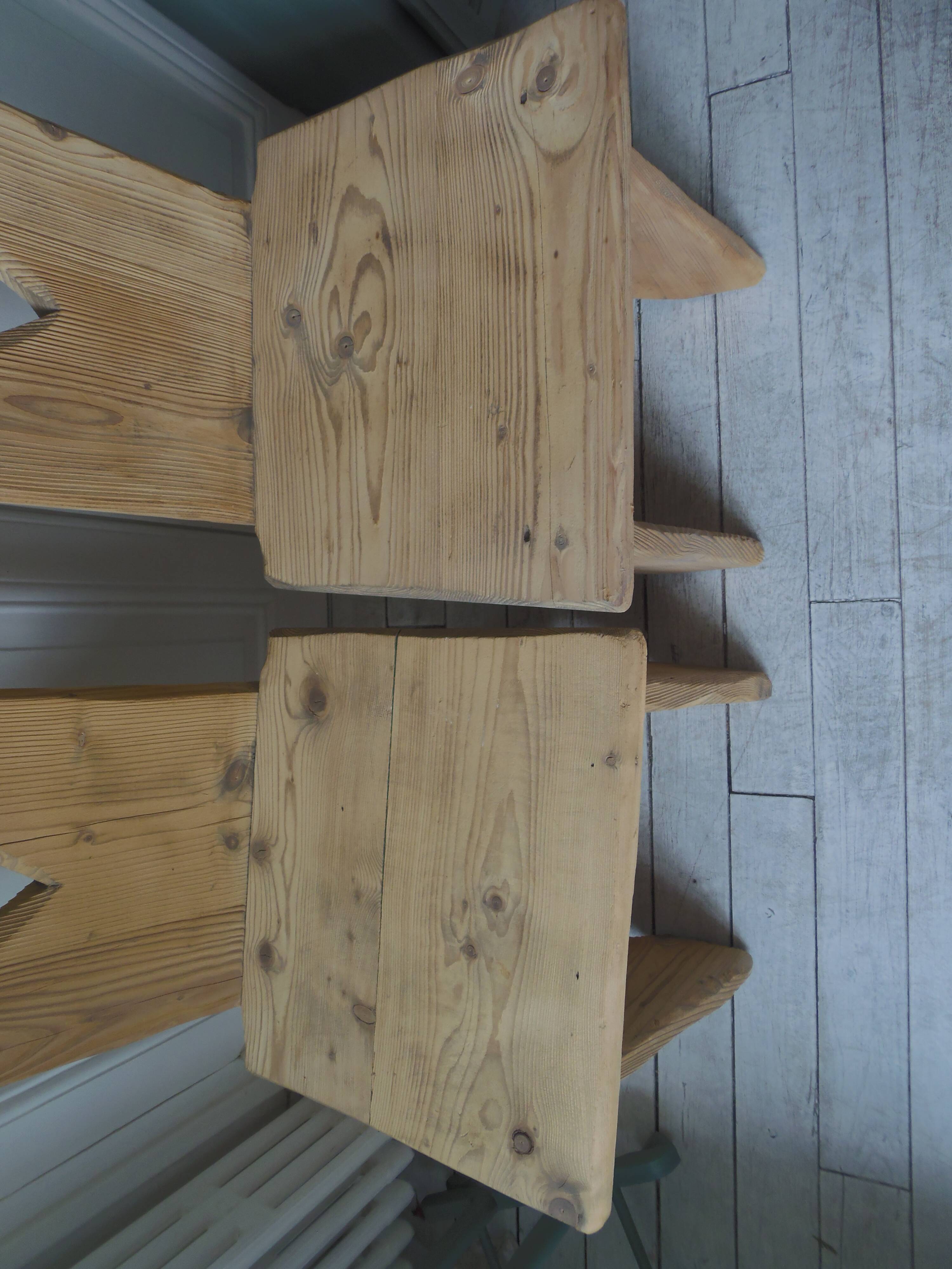 2 vintage chairs in brutalist style made of pitch pine with a waxed finish.