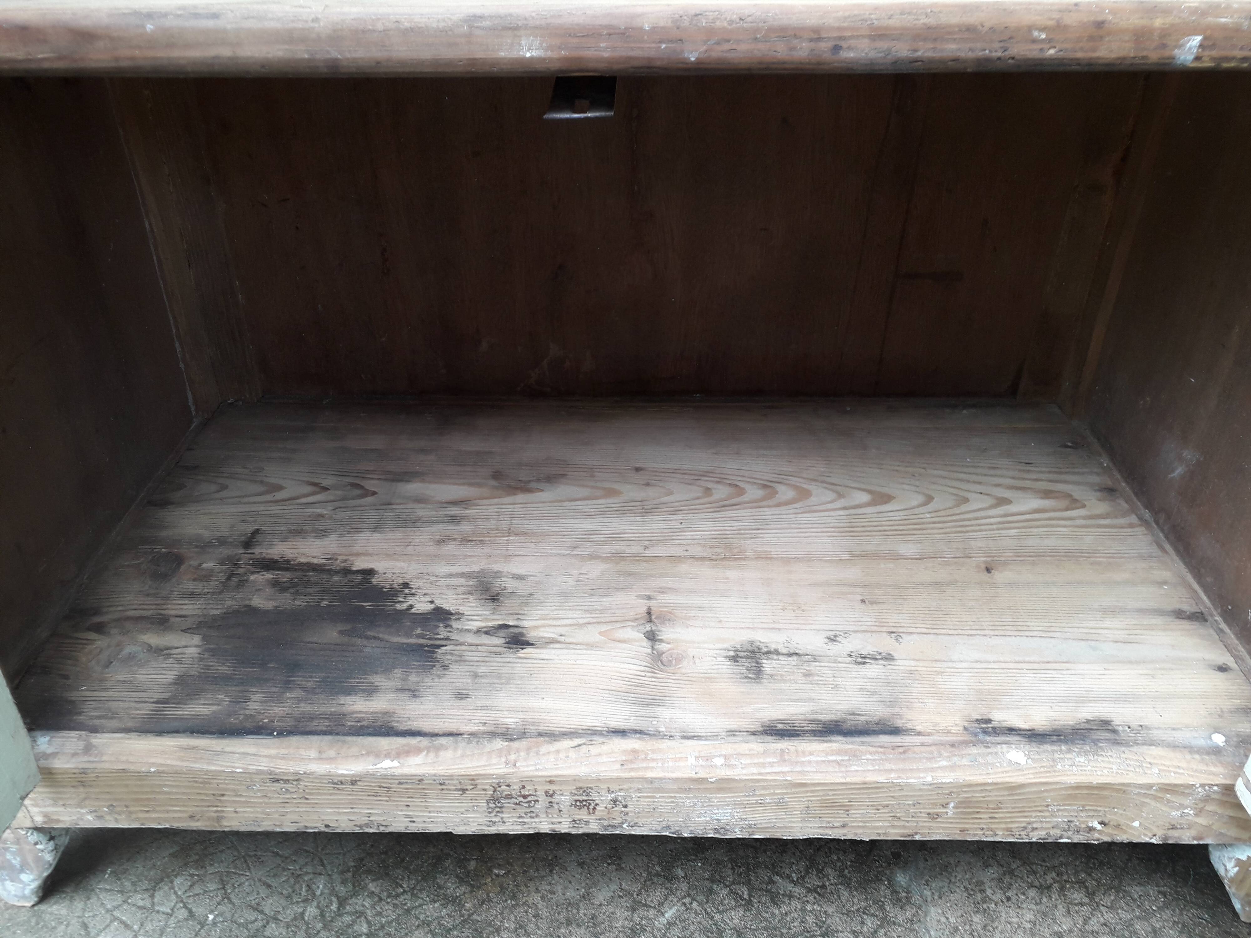 Parisian buffet patinated