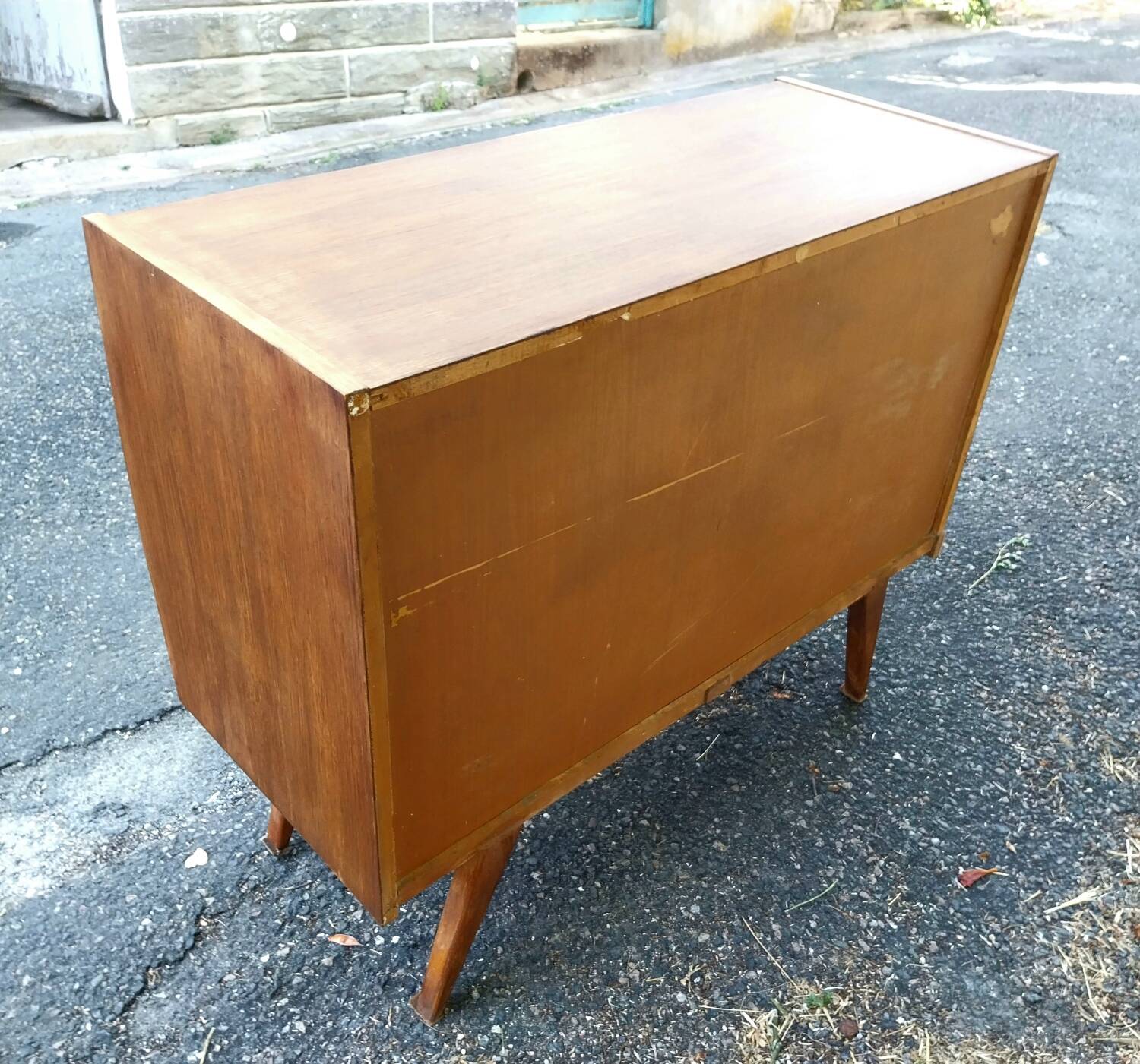 Compass foot chest of drawers