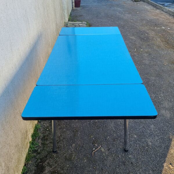 Table formica bleu de 1970