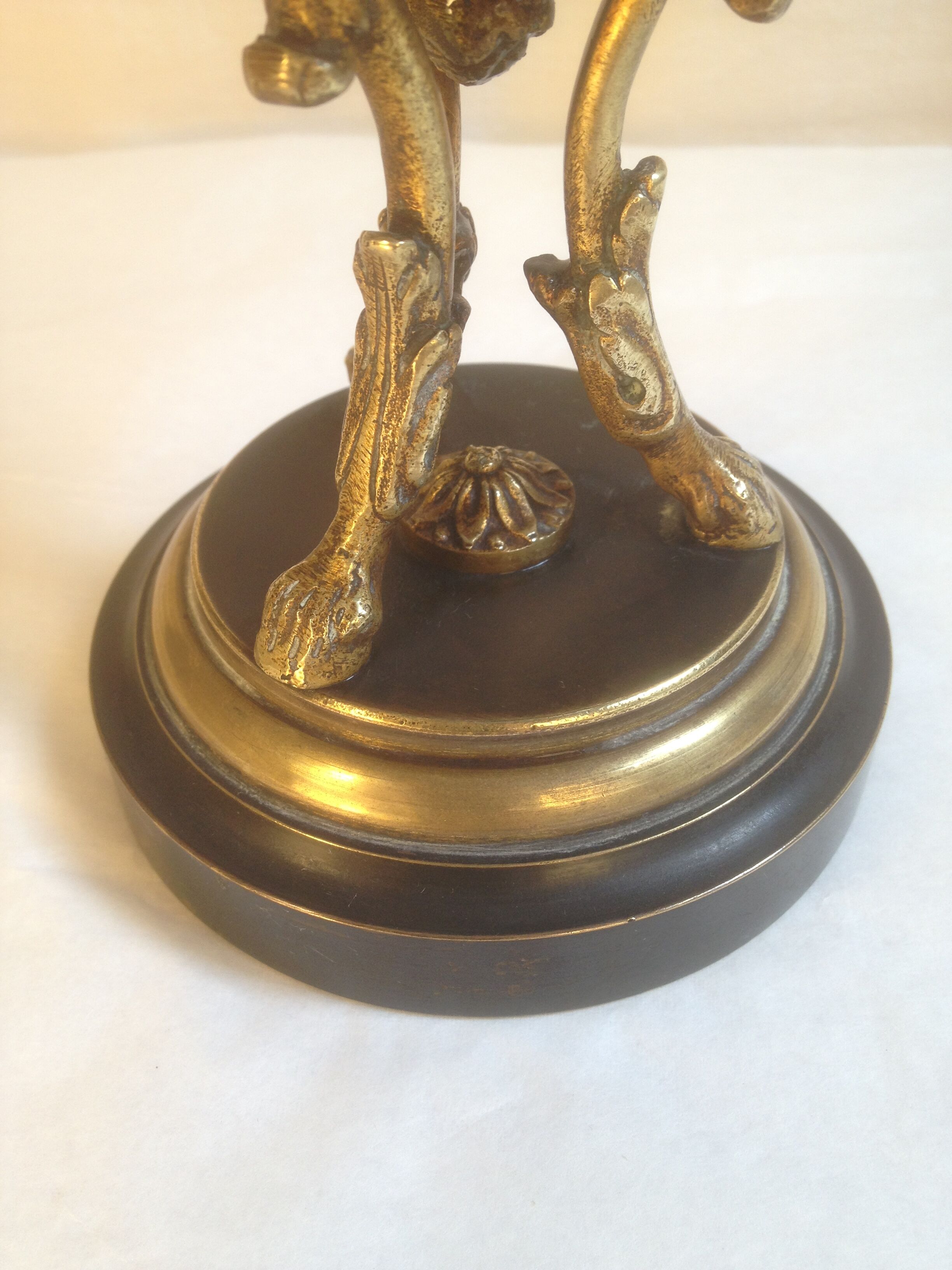 Oil lamp with engraved globe in Napoleon III style