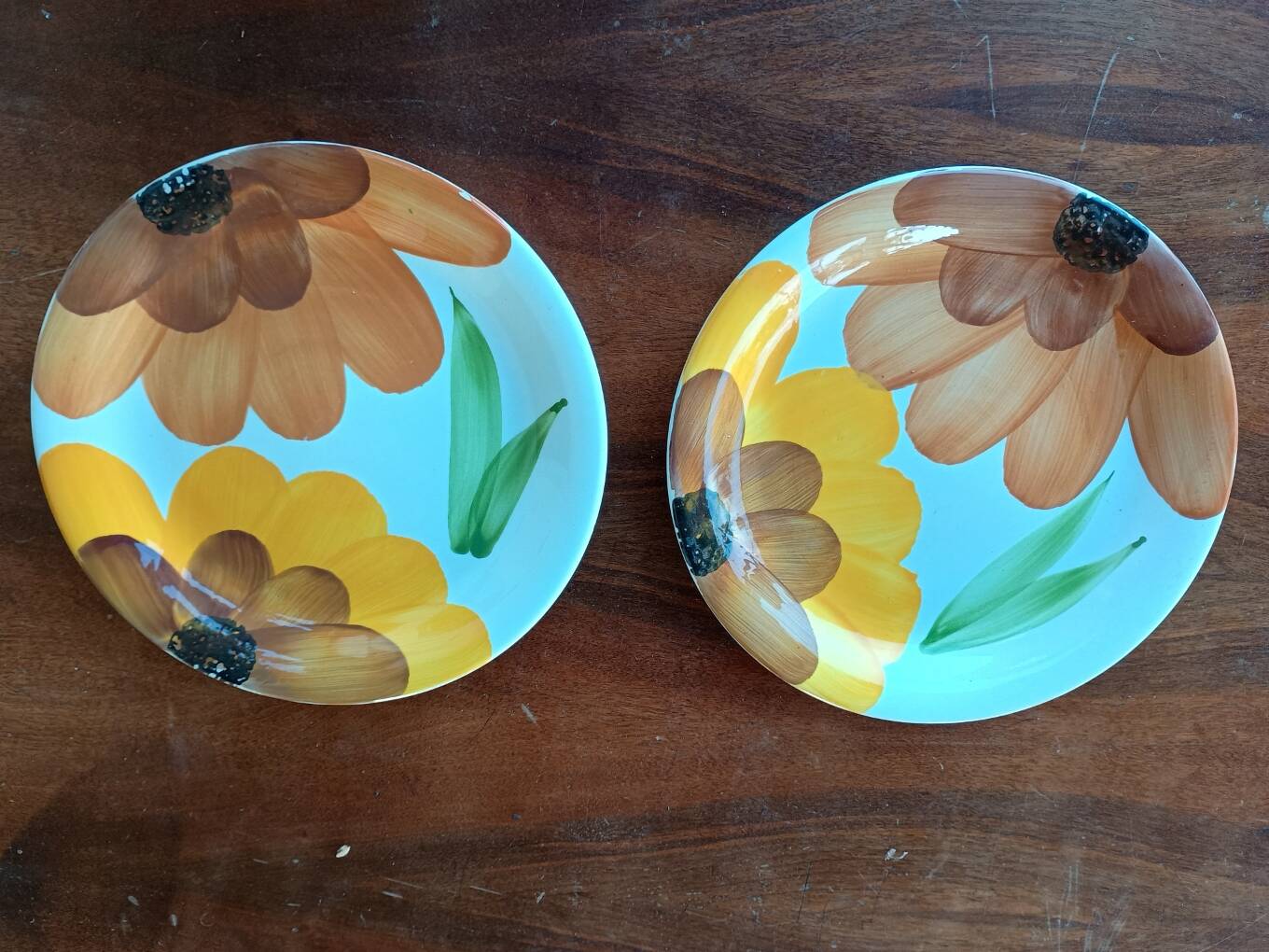 12 dessert plates 1970s Castellania Italy