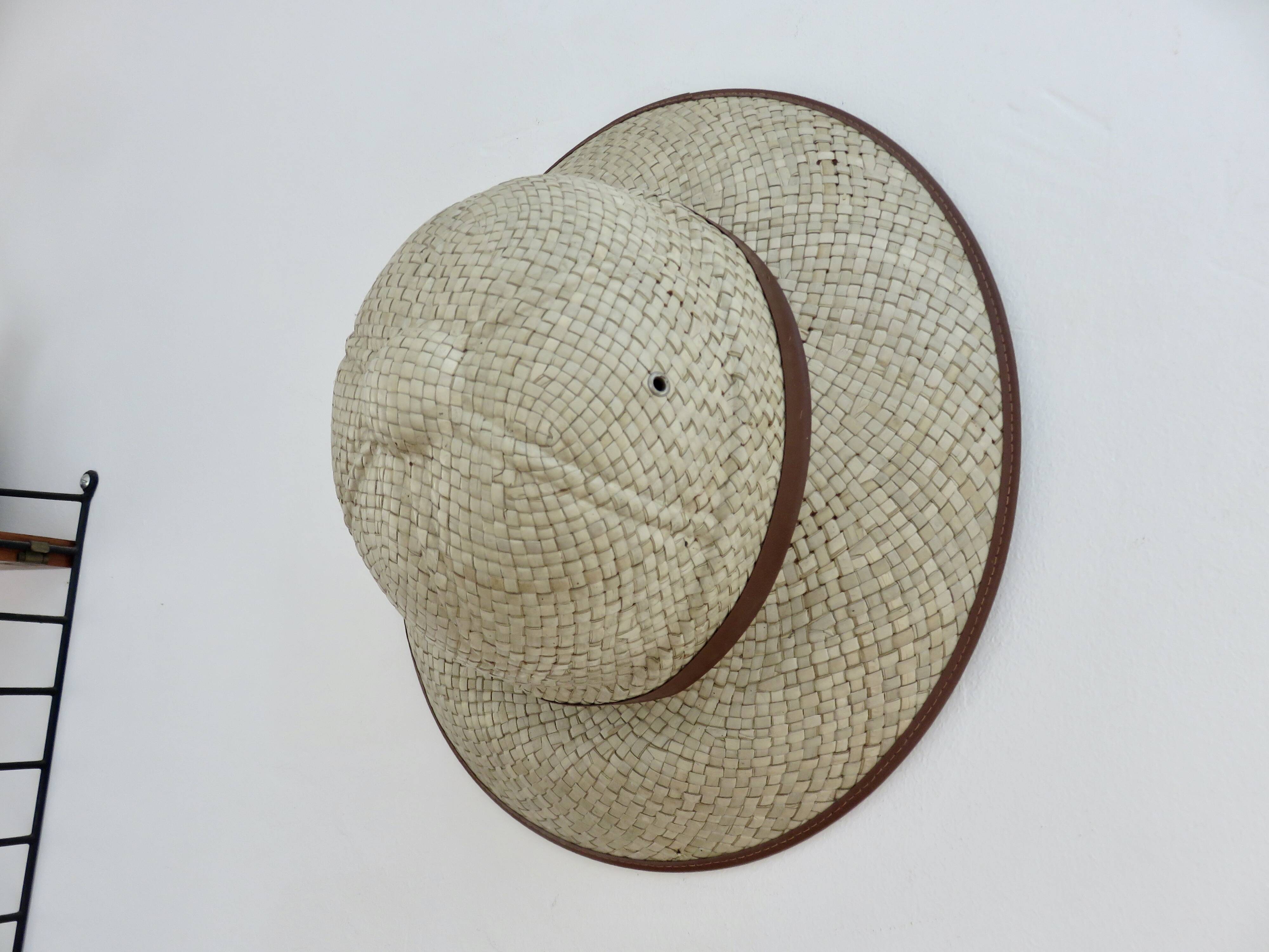 Hat, colonial helmet, wicker, wall decoration, 60s 70s
