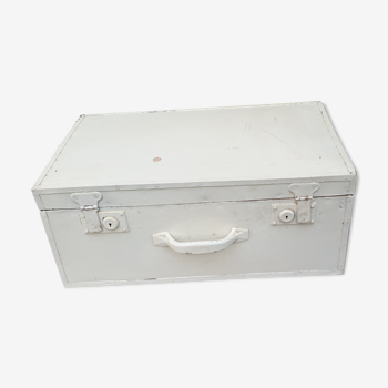 Valise en bois ancienne blanc crème