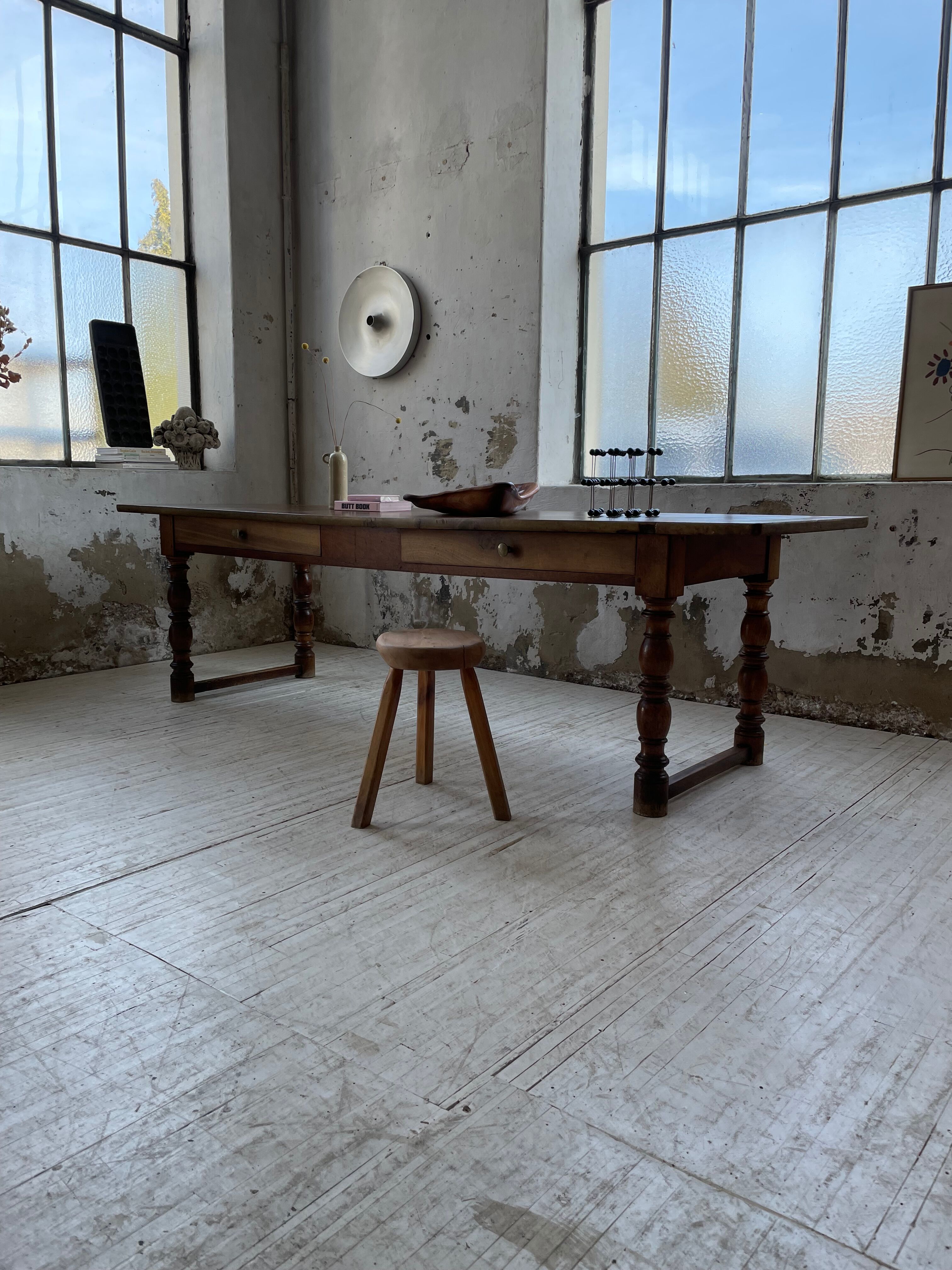 Table of draper firm walnut 260cm