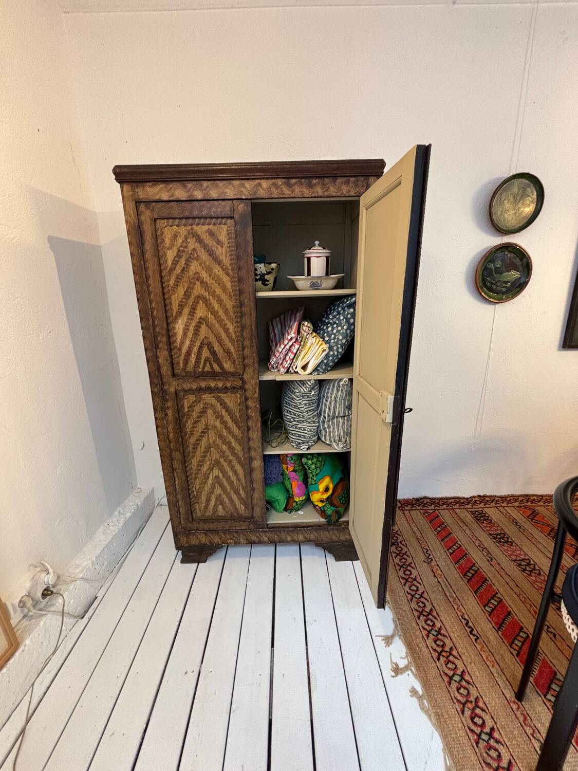 Small 19th-century patinated wardrobe