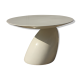 Table à manger en résine laquée
