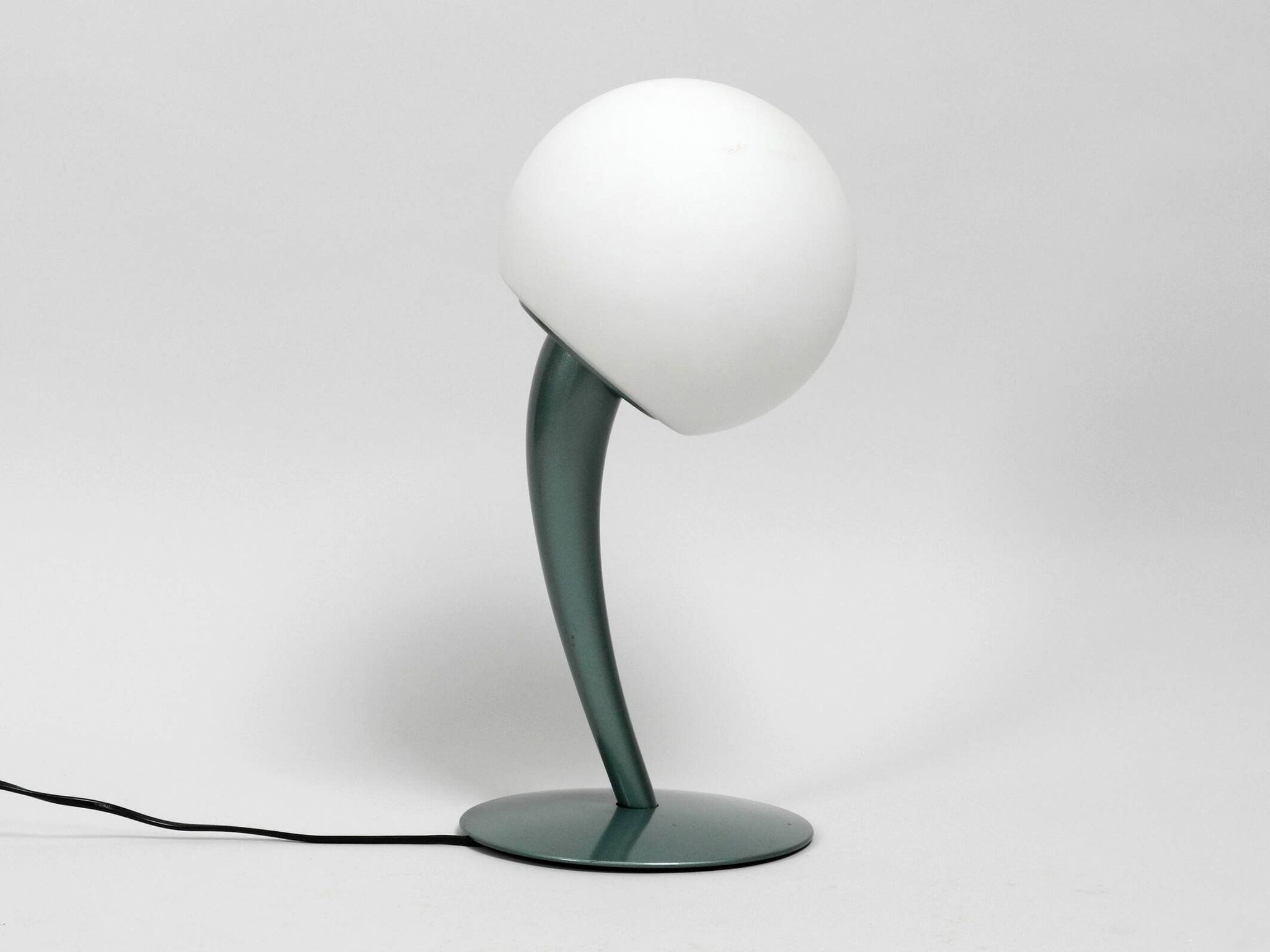 Large extraordinary 80s metal table lamp and opal glass shade