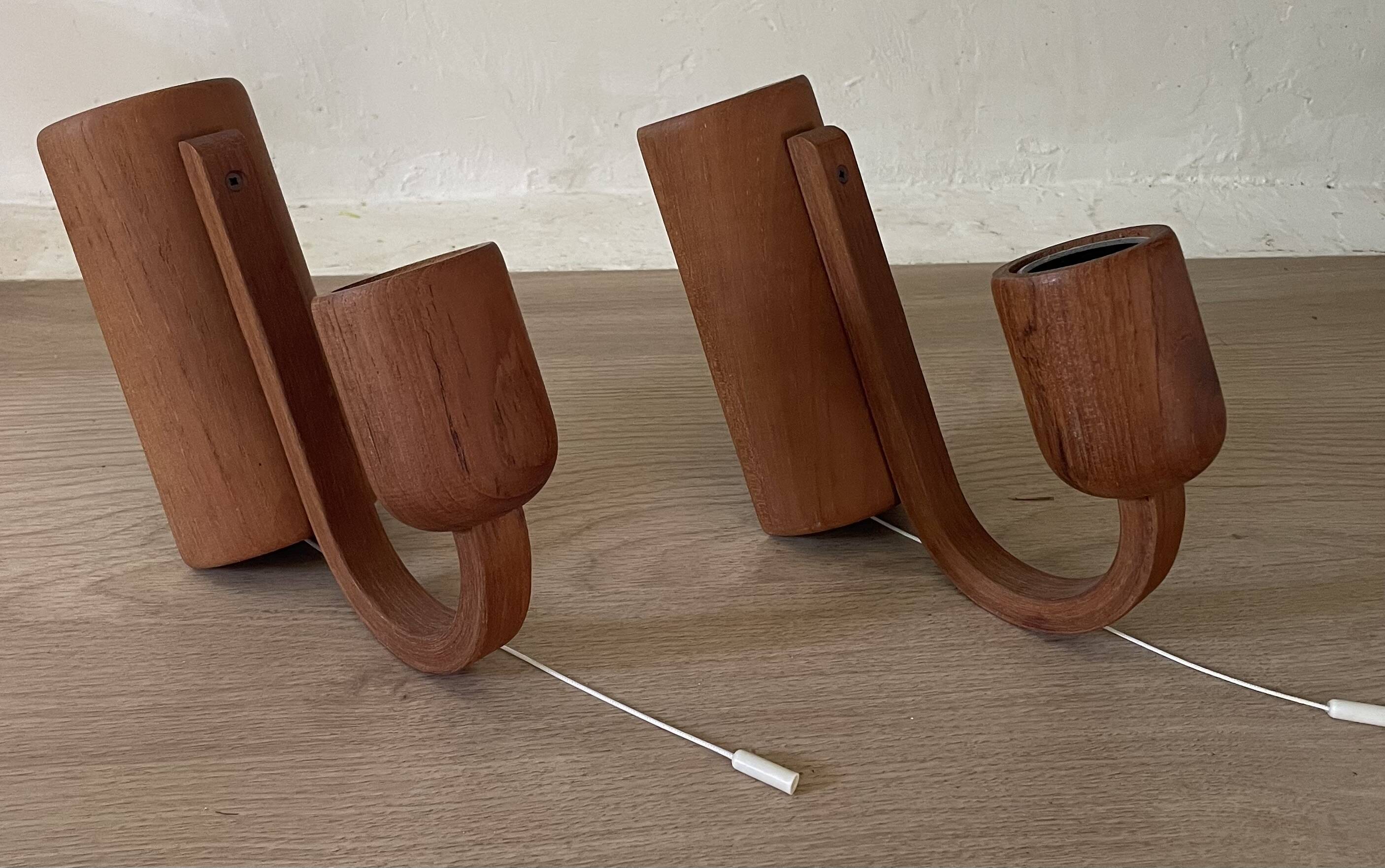 Pair of Scandinavian teak wall lights, Dolmus, 70s