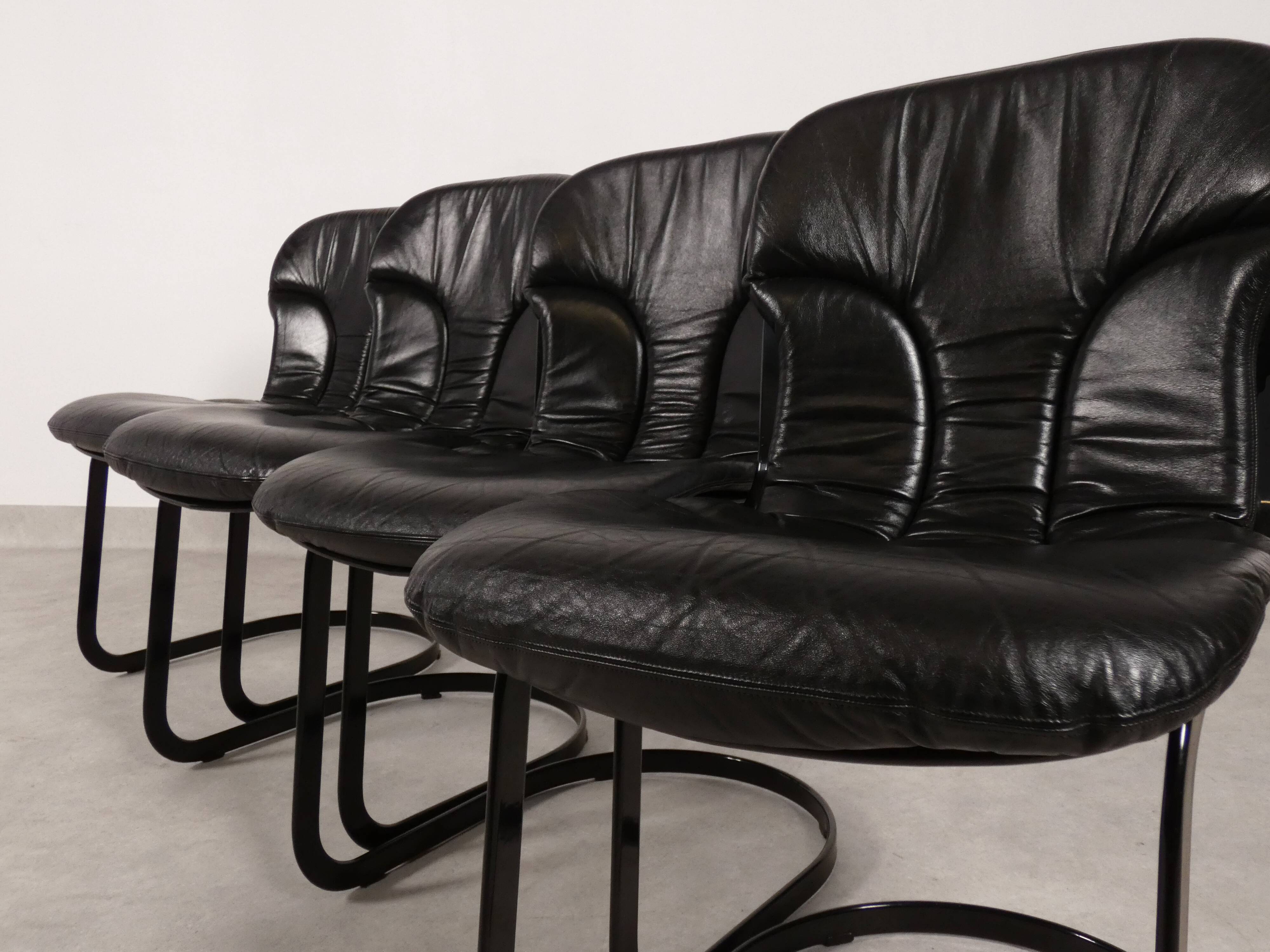 Chaises de salle à manger en cuir noir Willy Rizzo - Cidue Italie