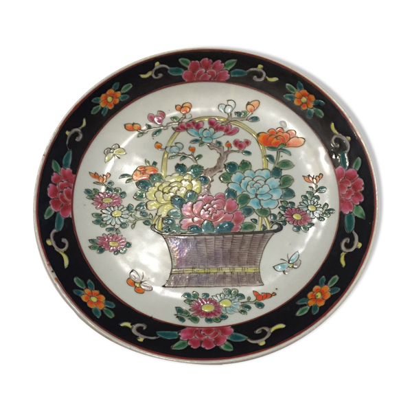 Assiette en faïence de Chine