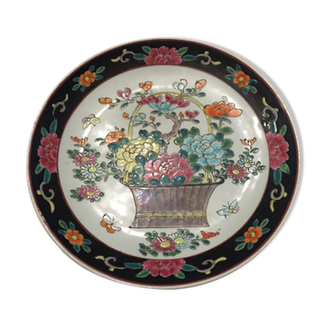 Assiette en faïence de Chine