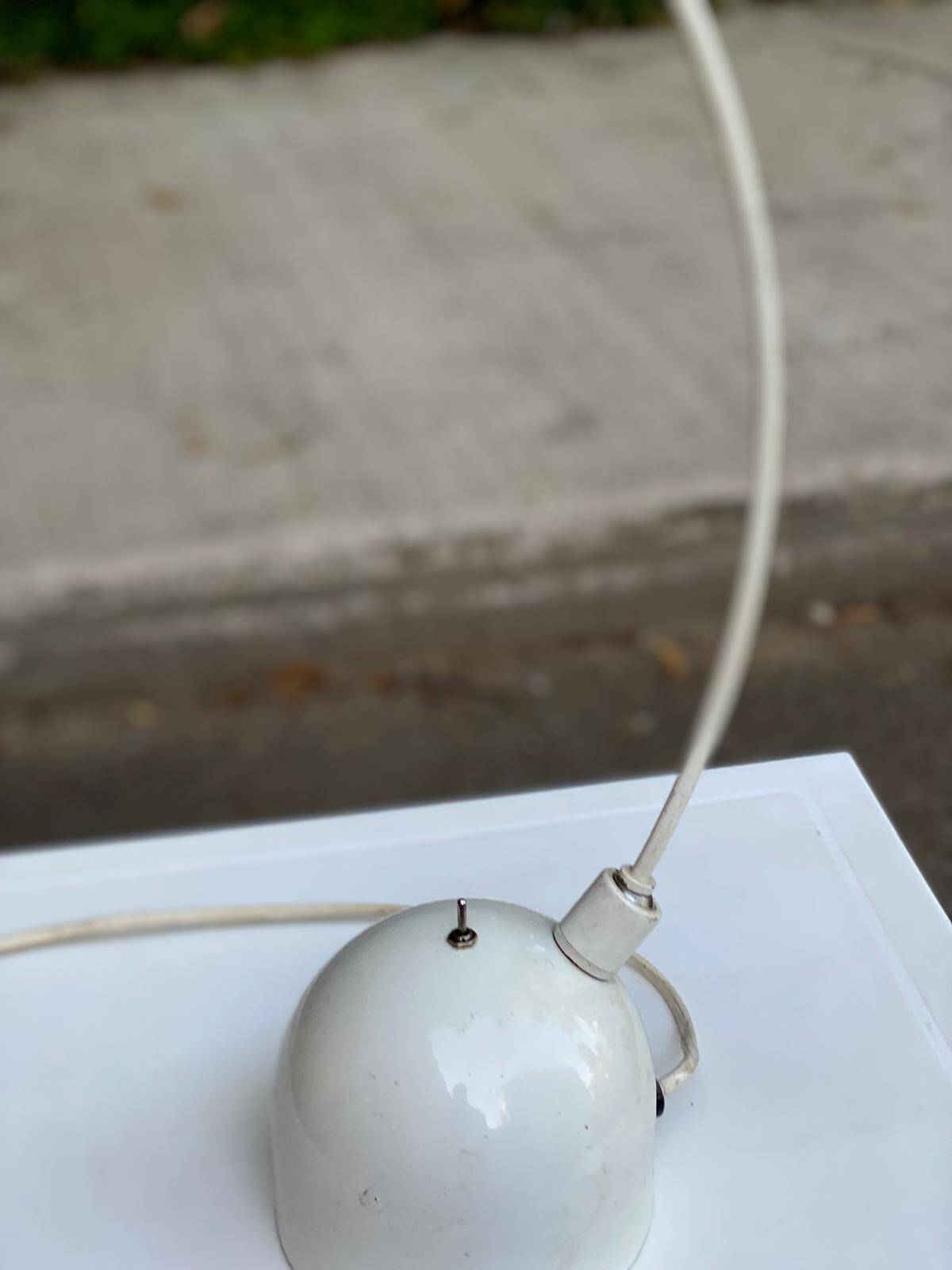 Modernist white curved desk lamp 1980
