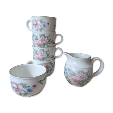 Royal Doulton "Carmel" 4 tasses & pot à lait décor floral