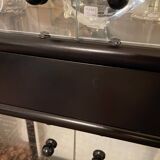 2 vitrines signées Baumann