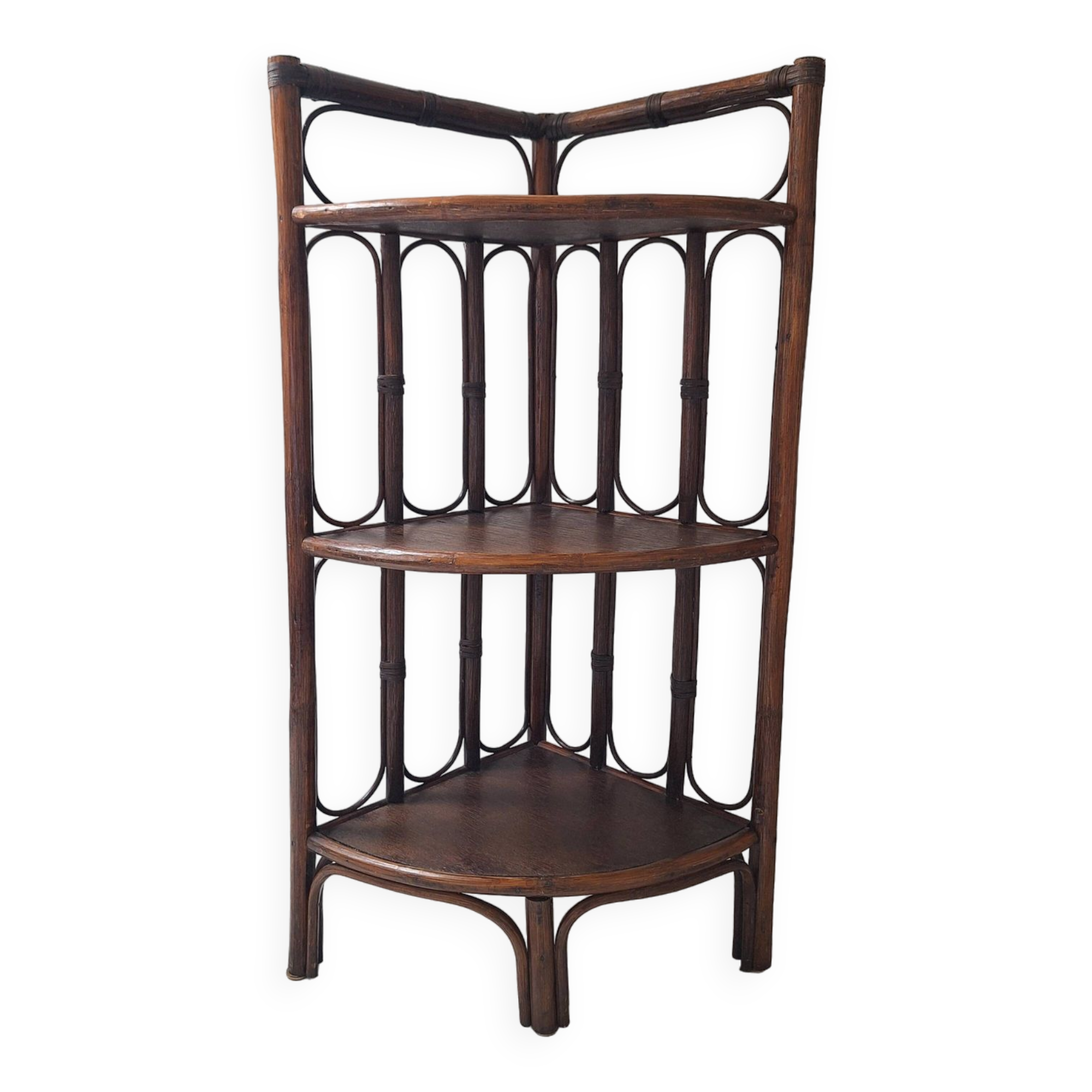 Etagère d'angle en rotin