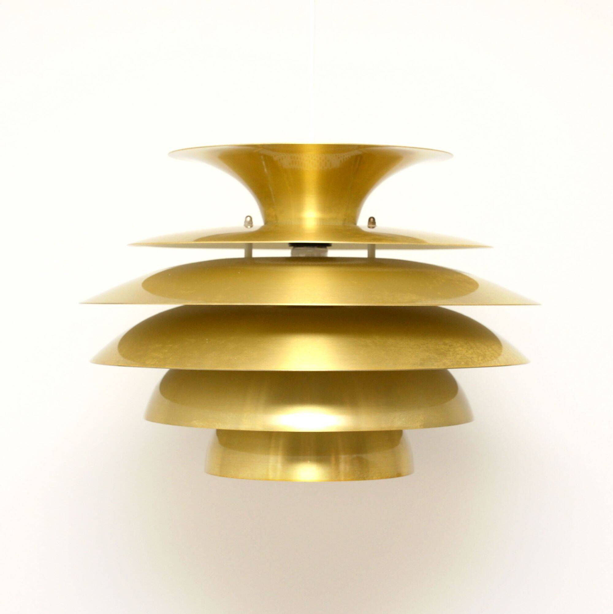 Lampe dorée, Danemark des années 1970