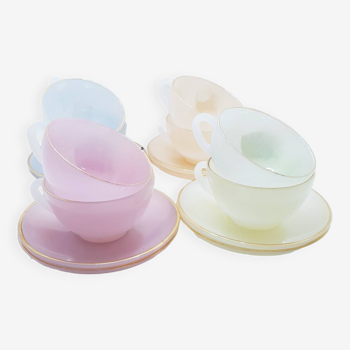 Pearlescent tea cup set