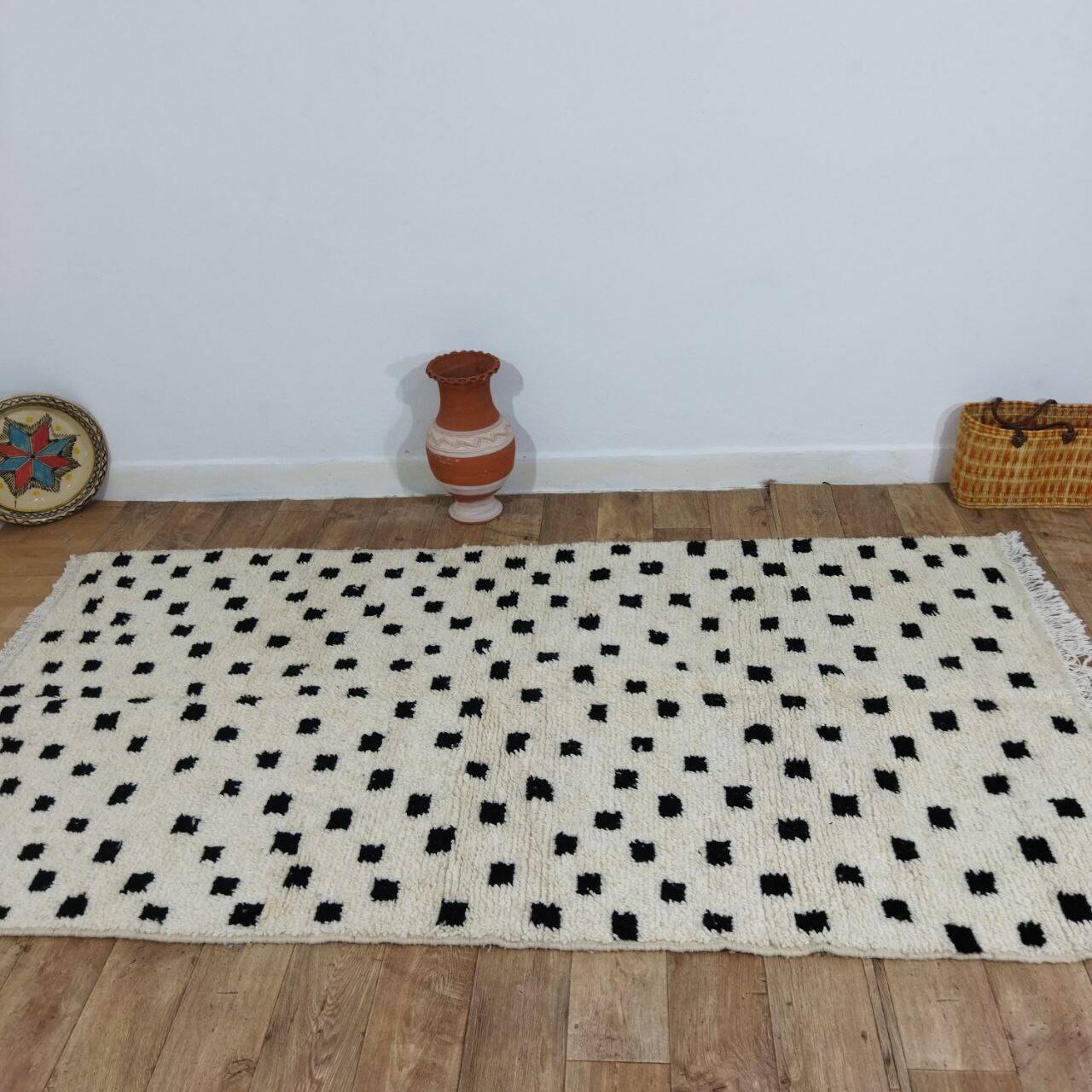 Handmade Moroccan Berber Rug 255 X 138 CM