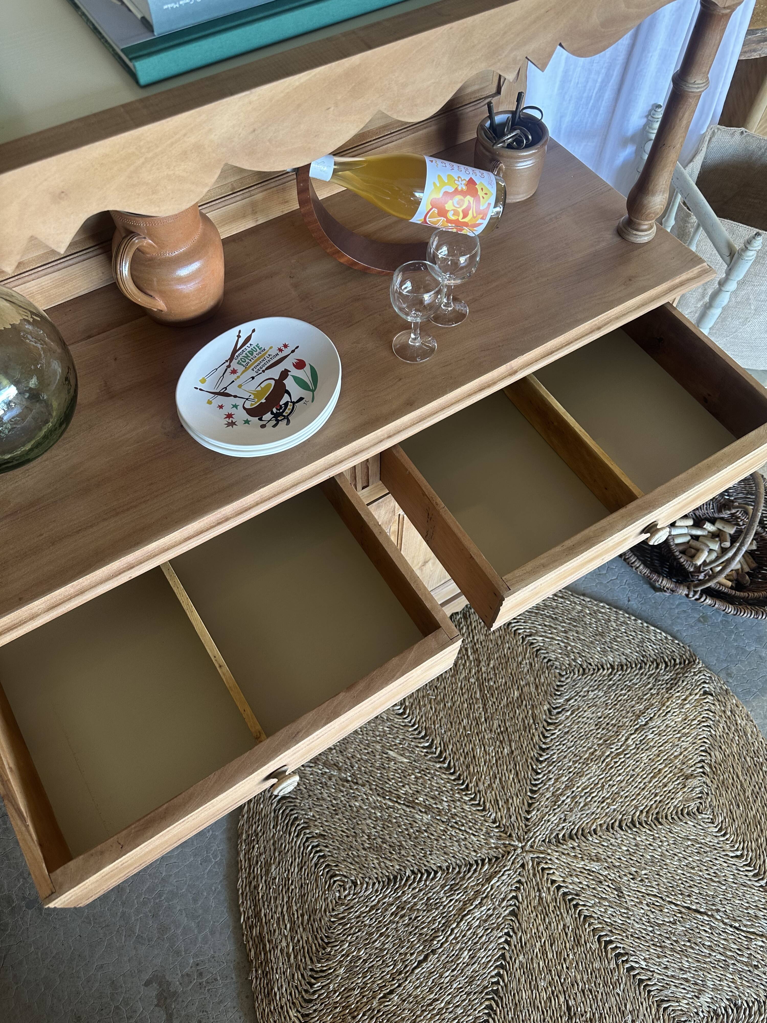 Ancien buffet, vaisselier double corps