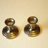 Deux bougeoirs argent plaqué