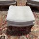 Paire de fauteuil / bergères de style Louis XVI beige