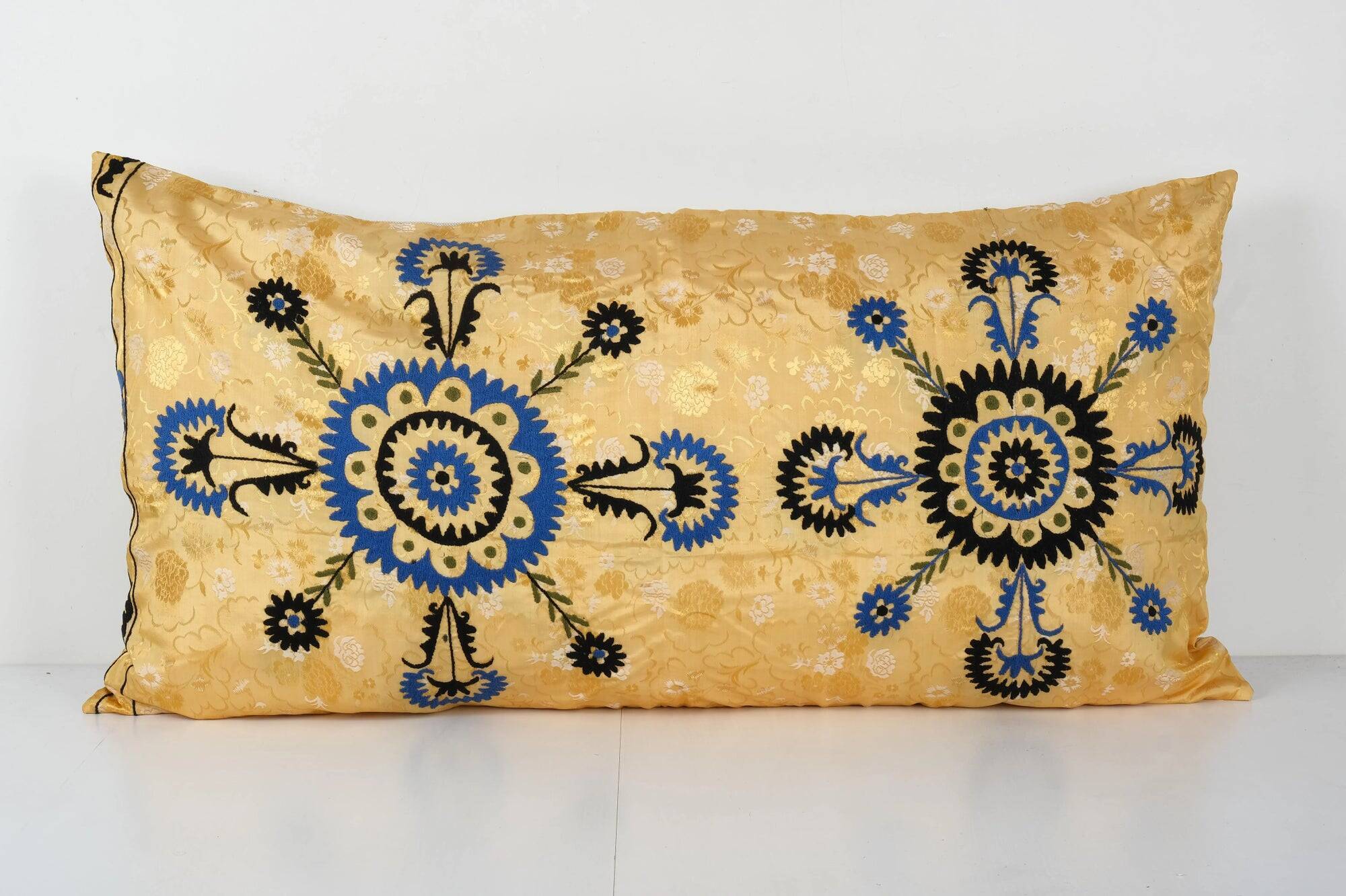 Vintage embroidered cushion cover 109x61 cm