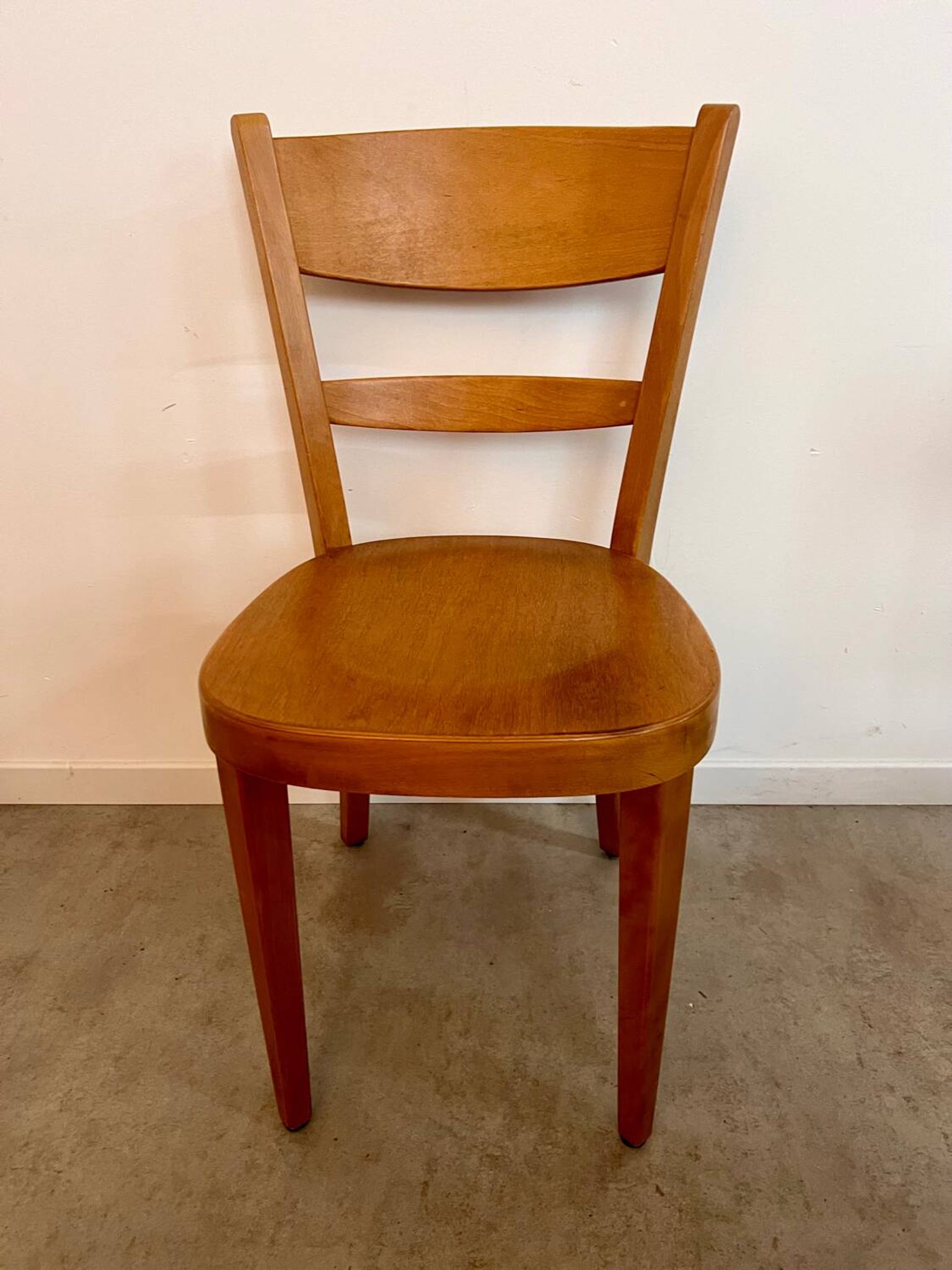 Lot 12 wooden bistro chairs by Horgen Glarus 70s vintage