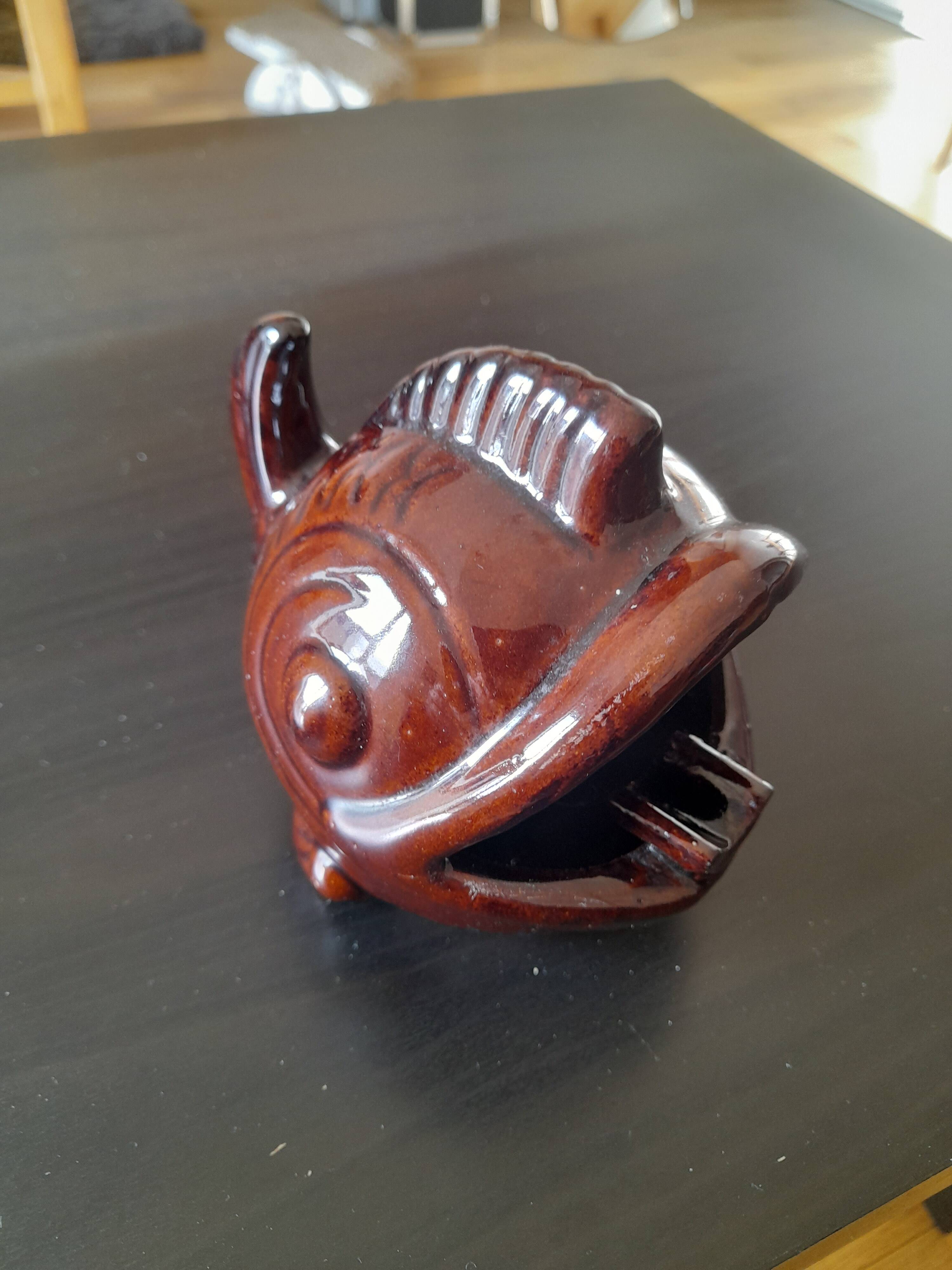 fish ashtray