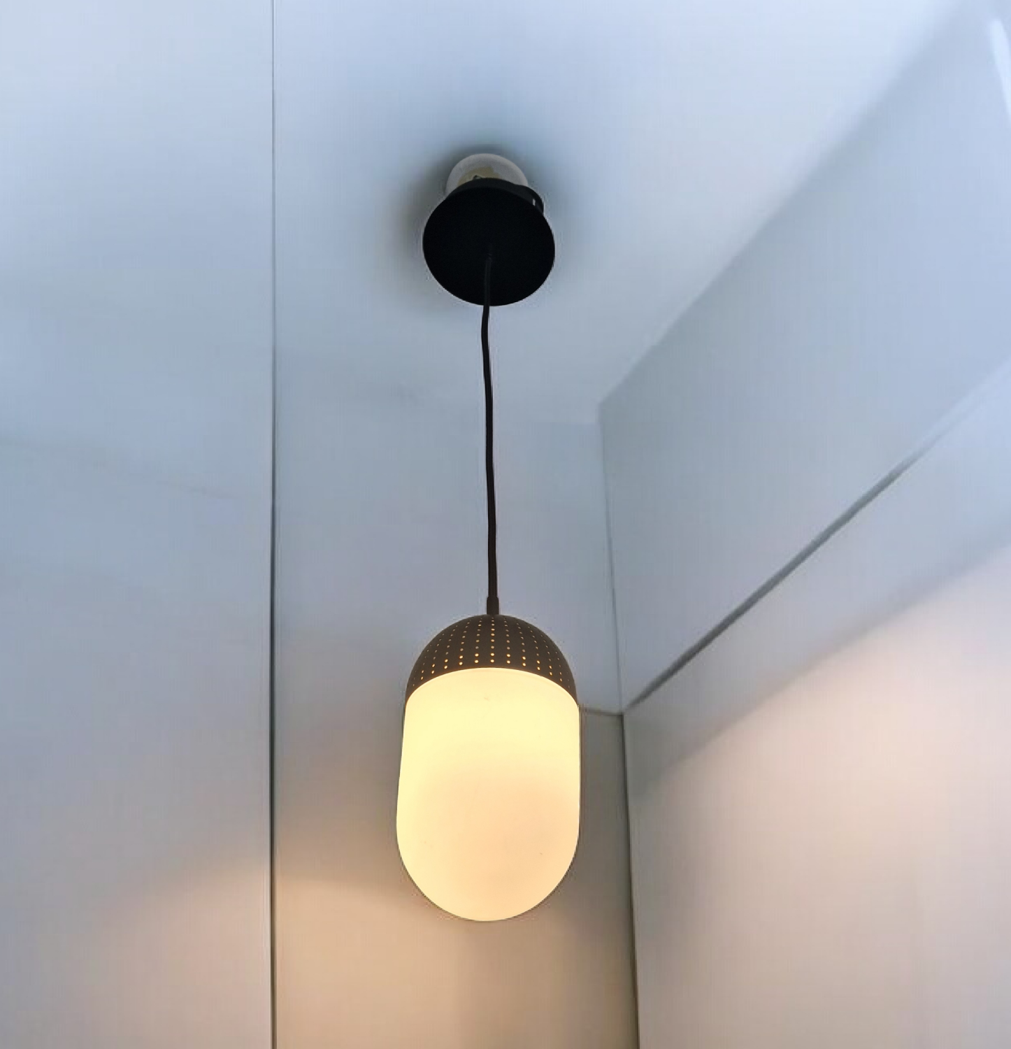 Suspension DOT Large – Publisher Woud – Scandinavian design Rikke Frost –