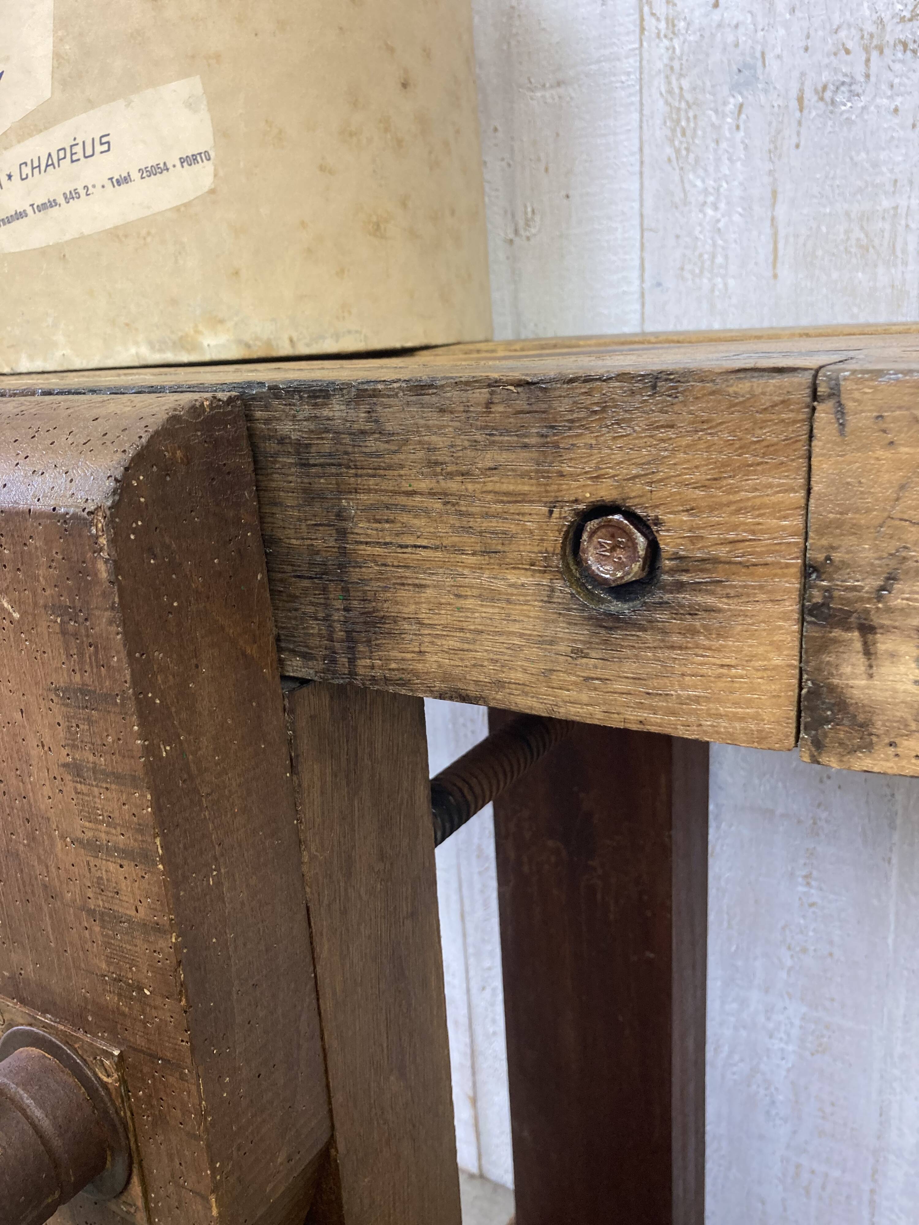 Carpenter's workbench