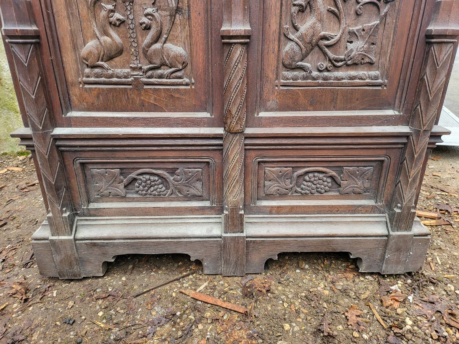 Large buffet / carved oak wardrobe – Neo-Gothic decor –