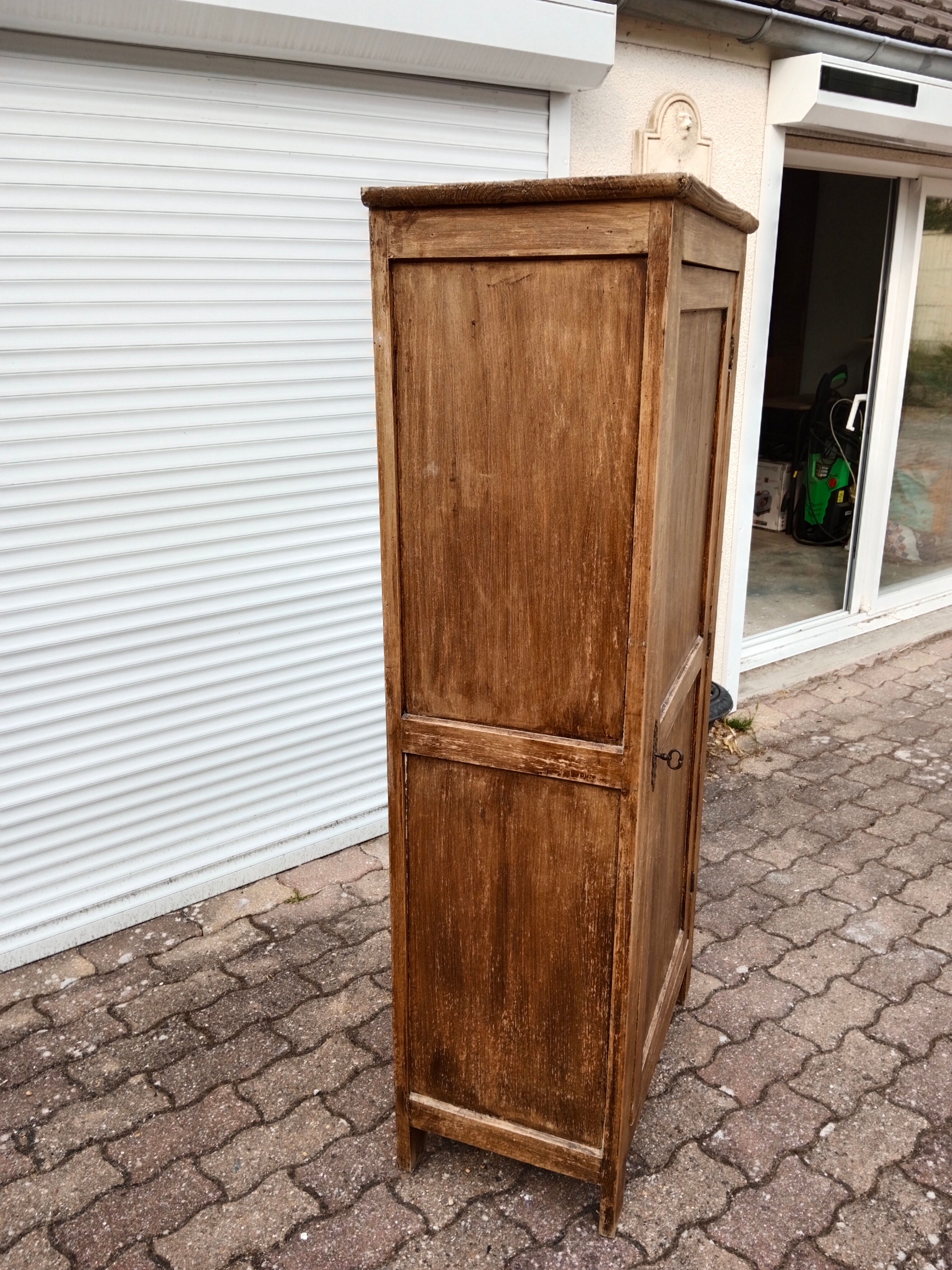 Rough old bonnetière