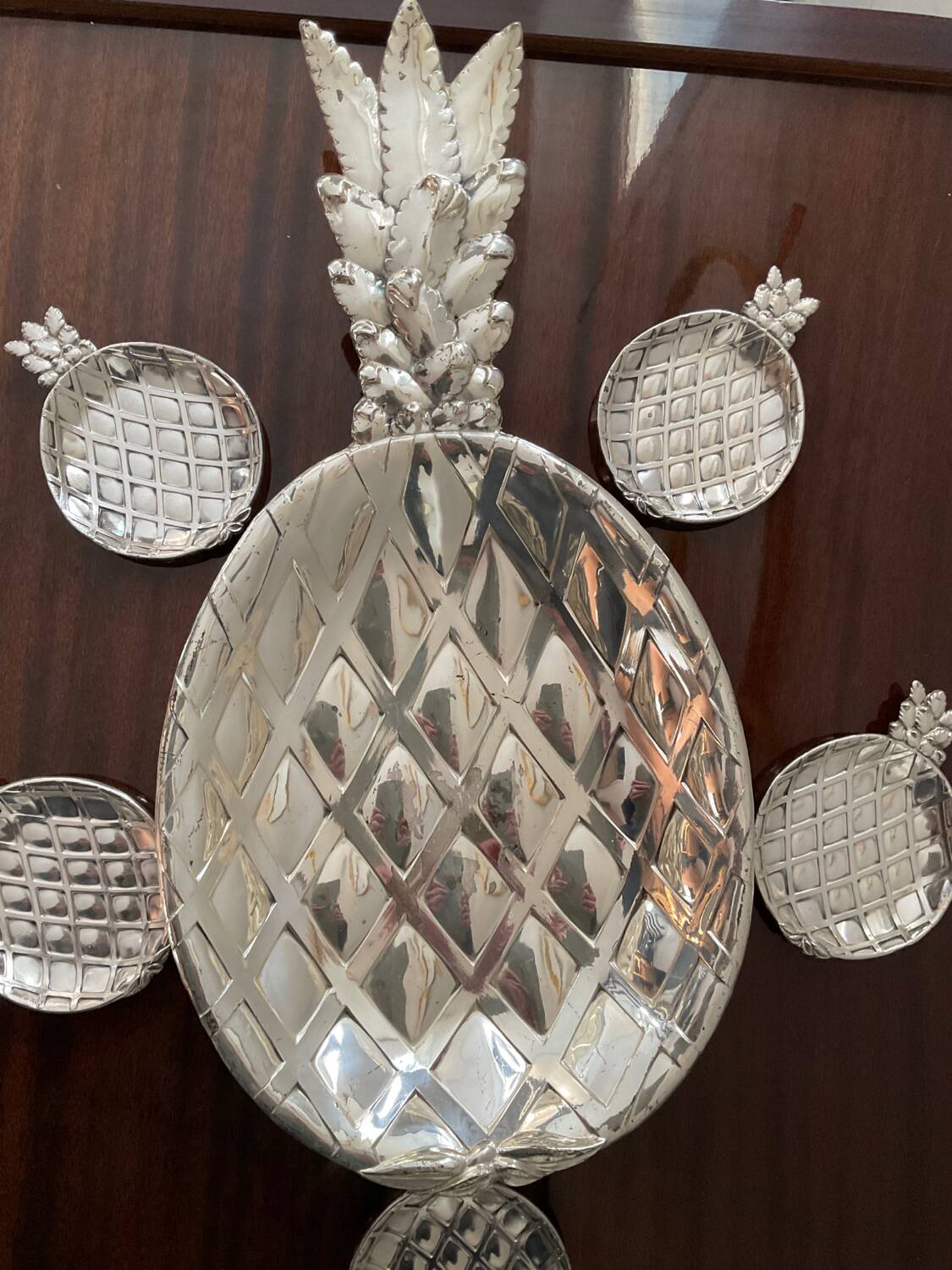 Pineapple cup series and 5 silver metal bowls