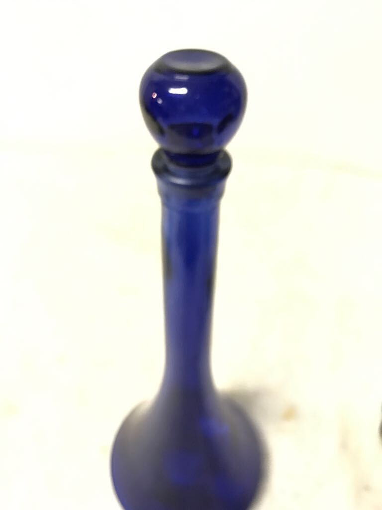 Bottle cap blue ball