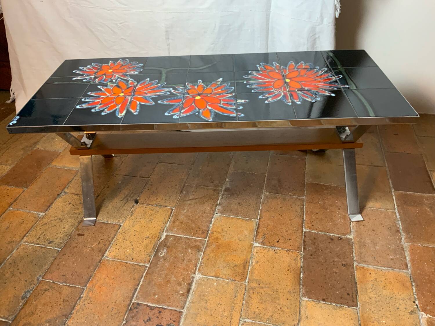 Coffee table 70'
