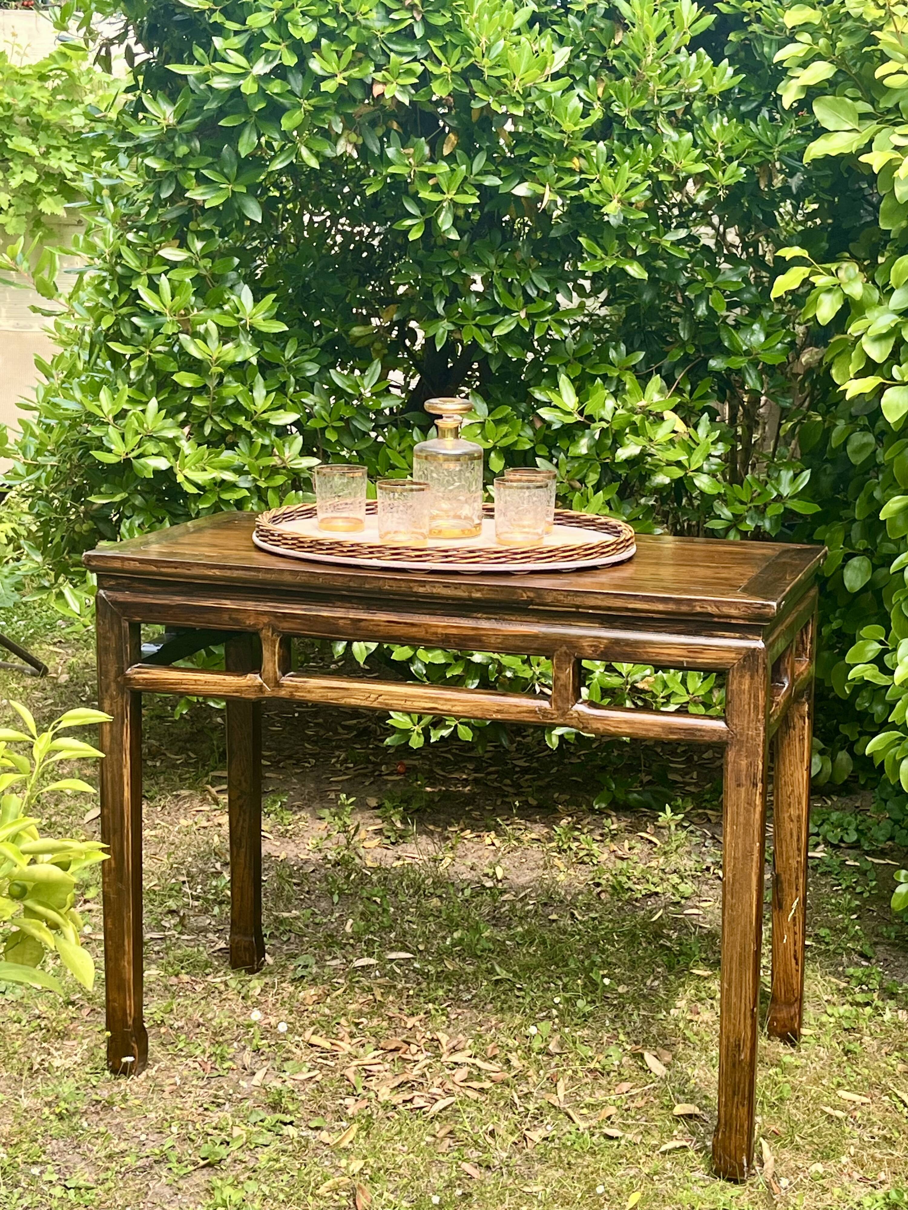 Console en bois de Huali, XXème siècle