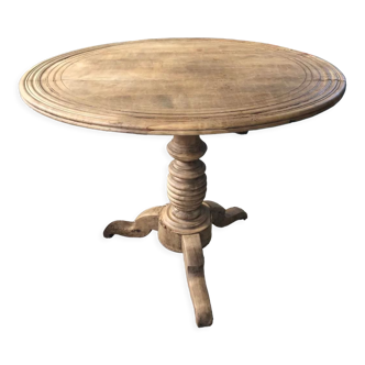 Former winemaker's table