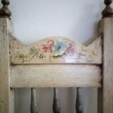 Chaise enfant en bois fleurie