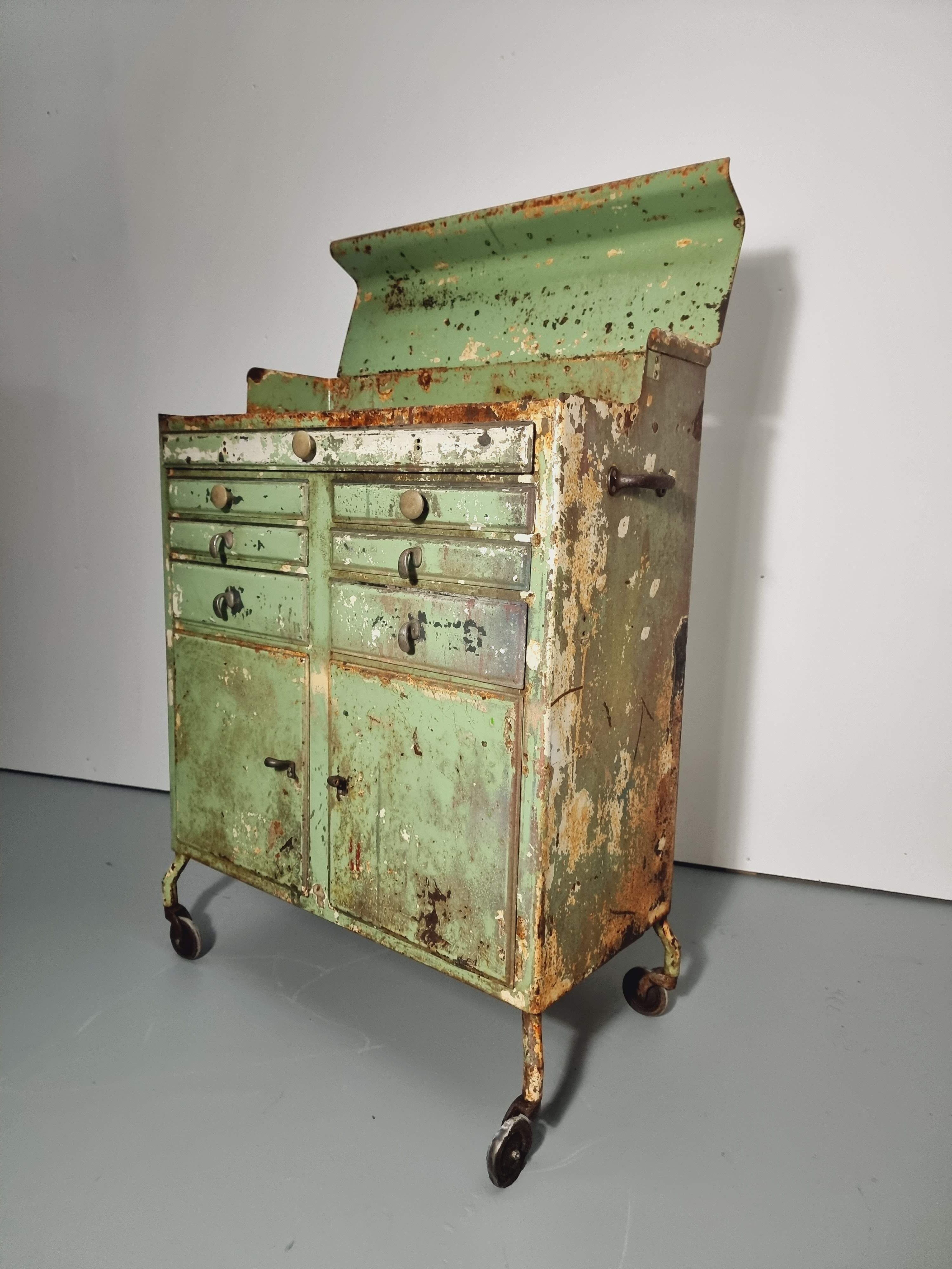 Meuble de métier