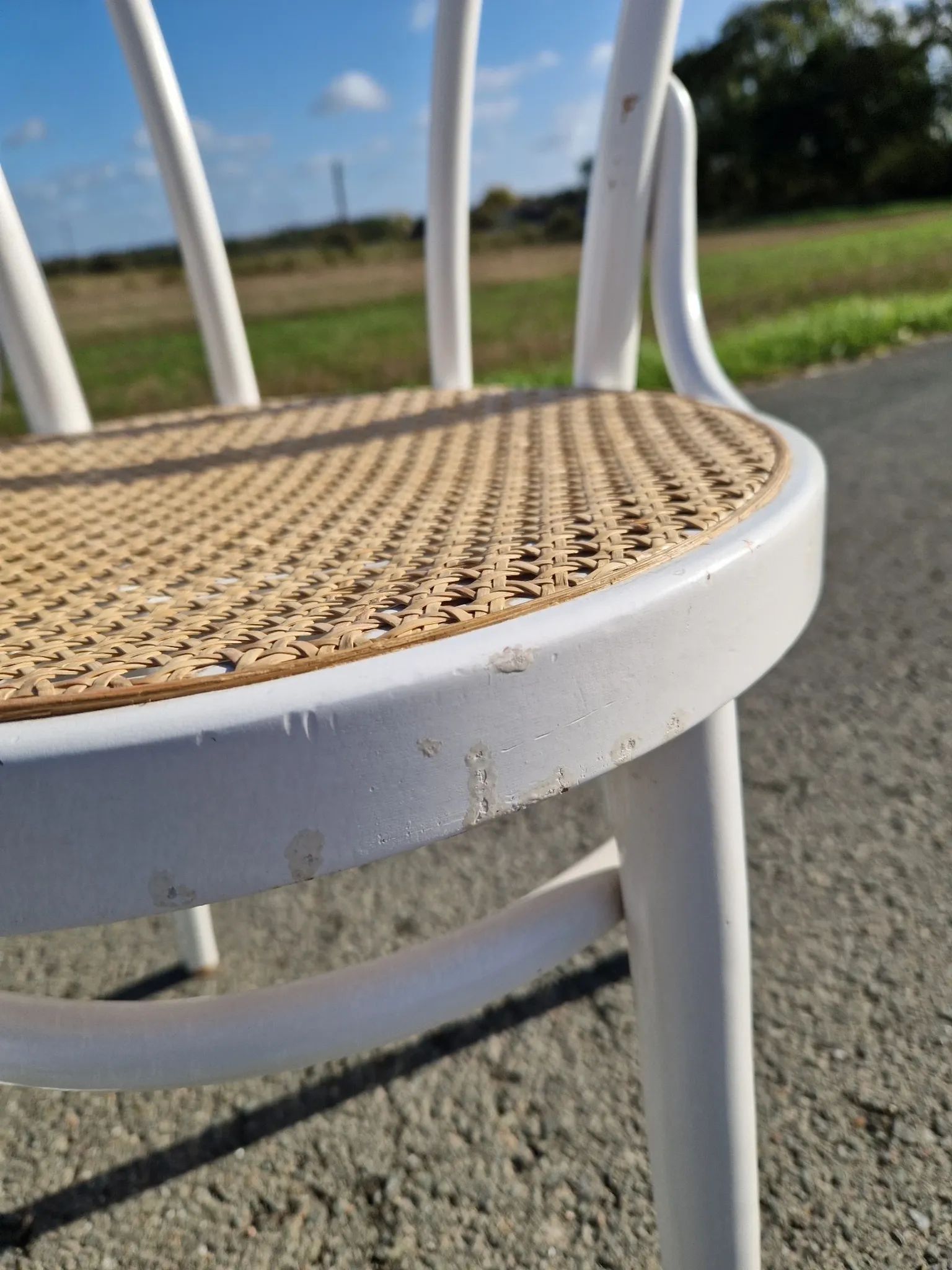 Lot de 4 chaises en bois tournés et cannage 