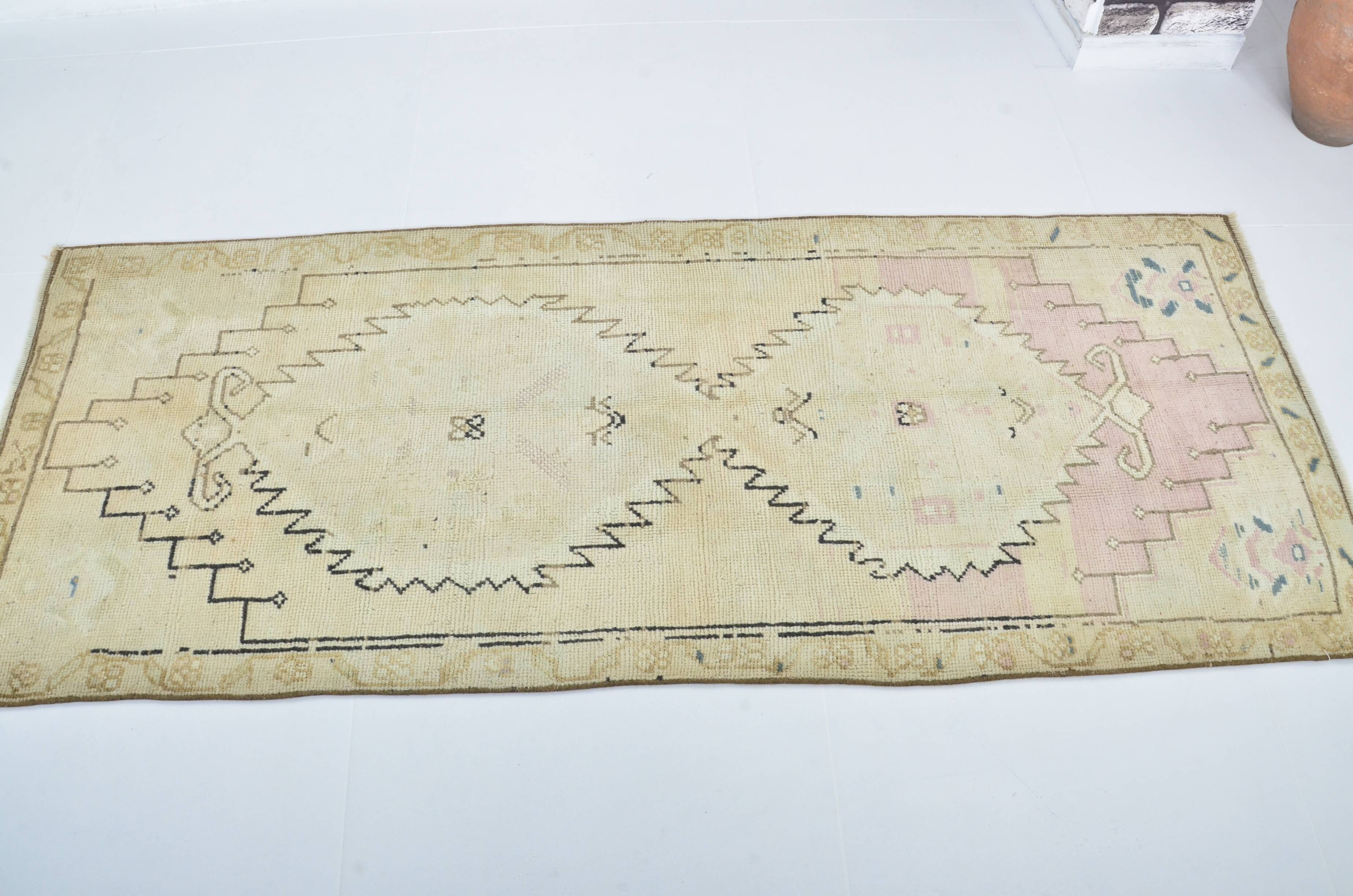 Oushak Turkish Handknotted Carpet sku 3355
